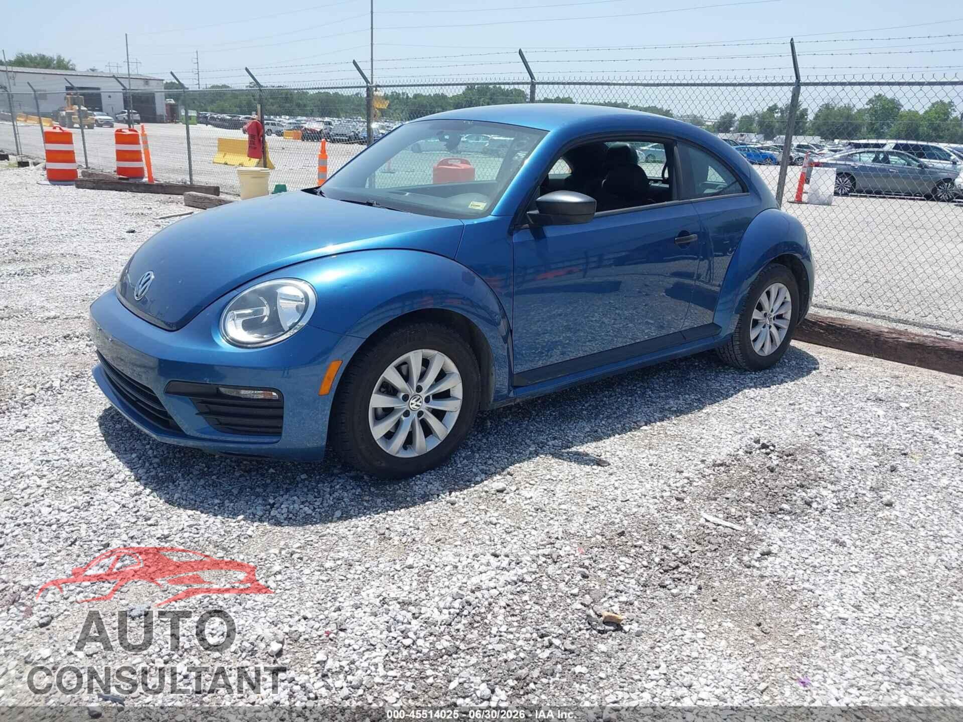 VOLKSWAGEN BEETLE 2017 - 3VWF17AT7HM628054