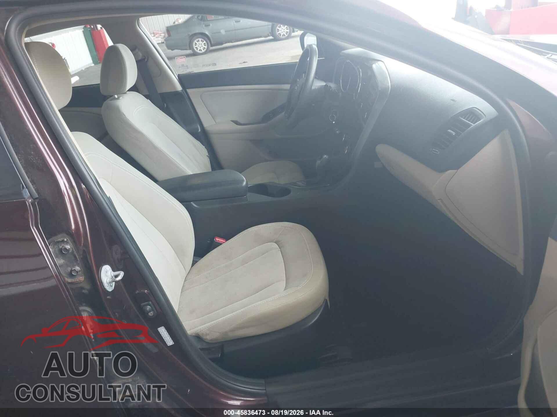 KIA OPTIMA 2011 - KNAGM4A73B5174993