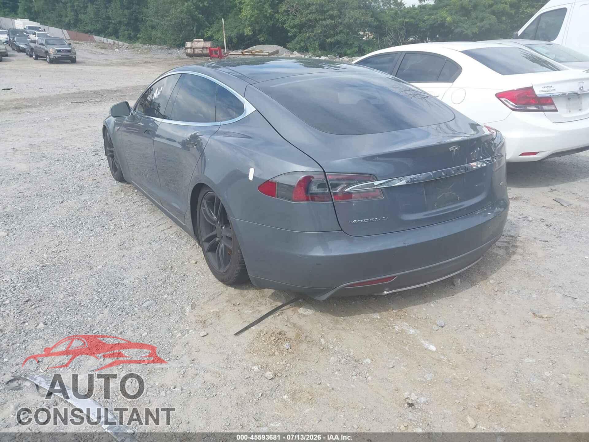 TESLA MODEL S 2013 - 5YJSA1CN6DFP08389