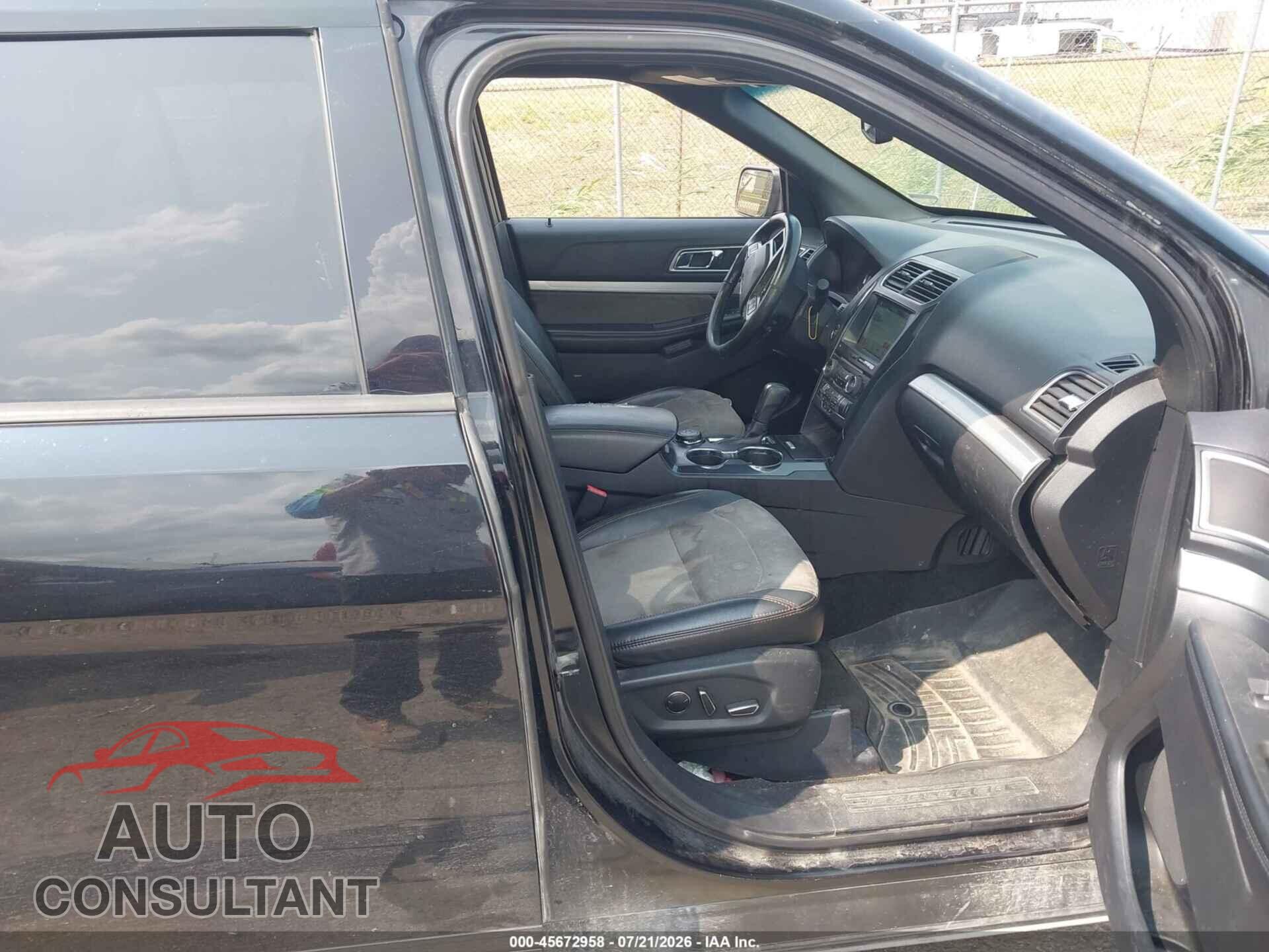 FORD EXPLORER 2017 - 1FM5K8D89HGA10071