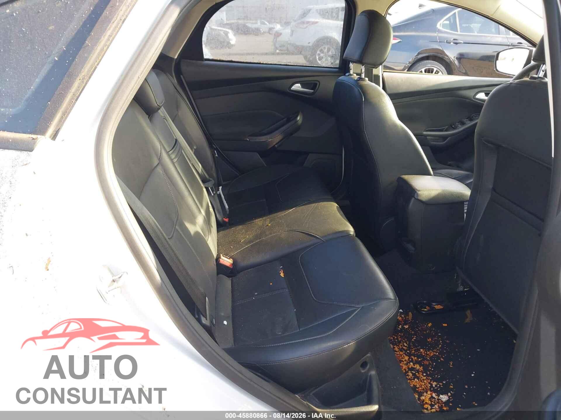 FORD FOCUS 2015 - 1FADP3F2XFL331043