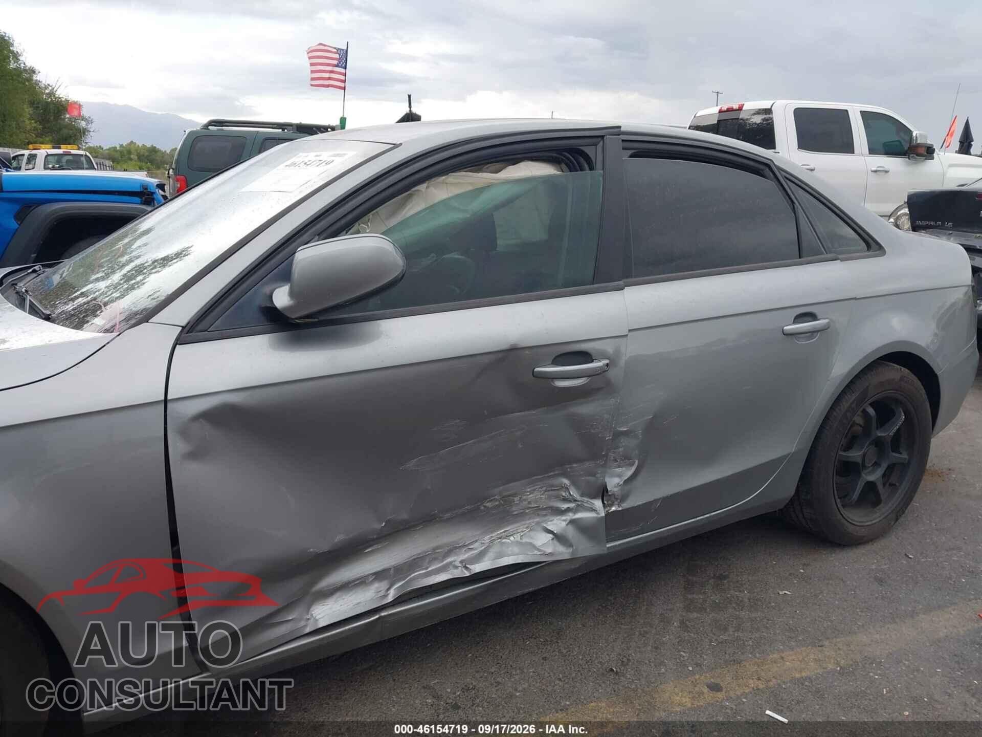 AUDI A4 2011 - WAUDFAFL8BN044287