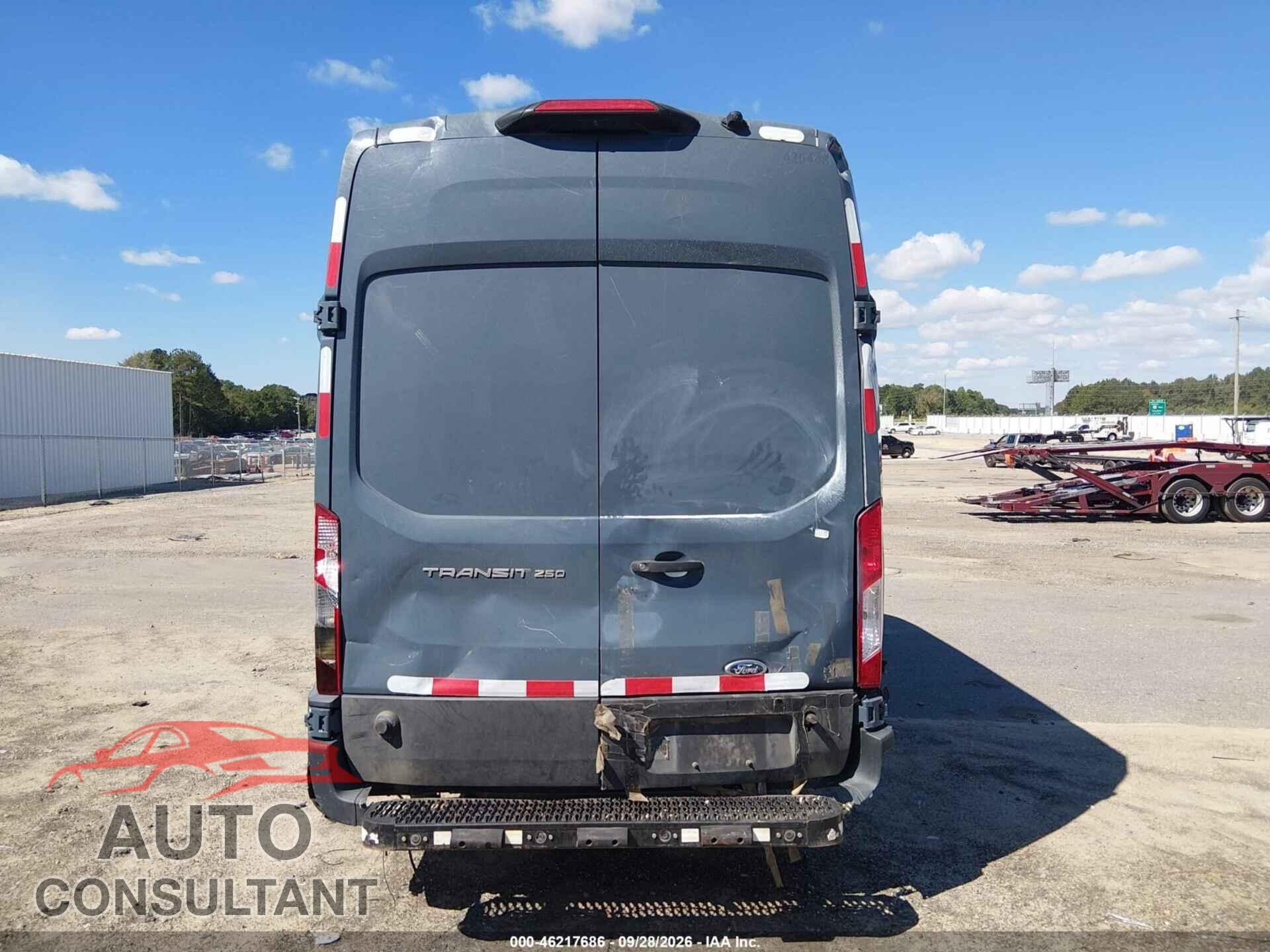 FORD TRANSIT-250 CARGO VAN 2020 - 1FTBR3X86LKB27159