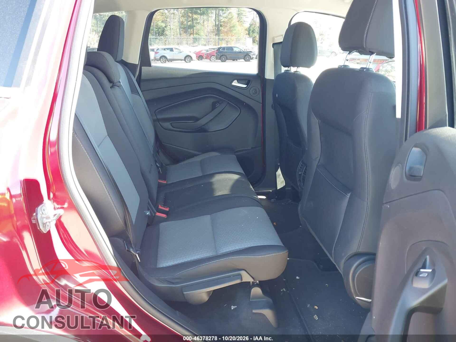 FORD ESCAPE 2017 - 1FMCU9G99HUB22947