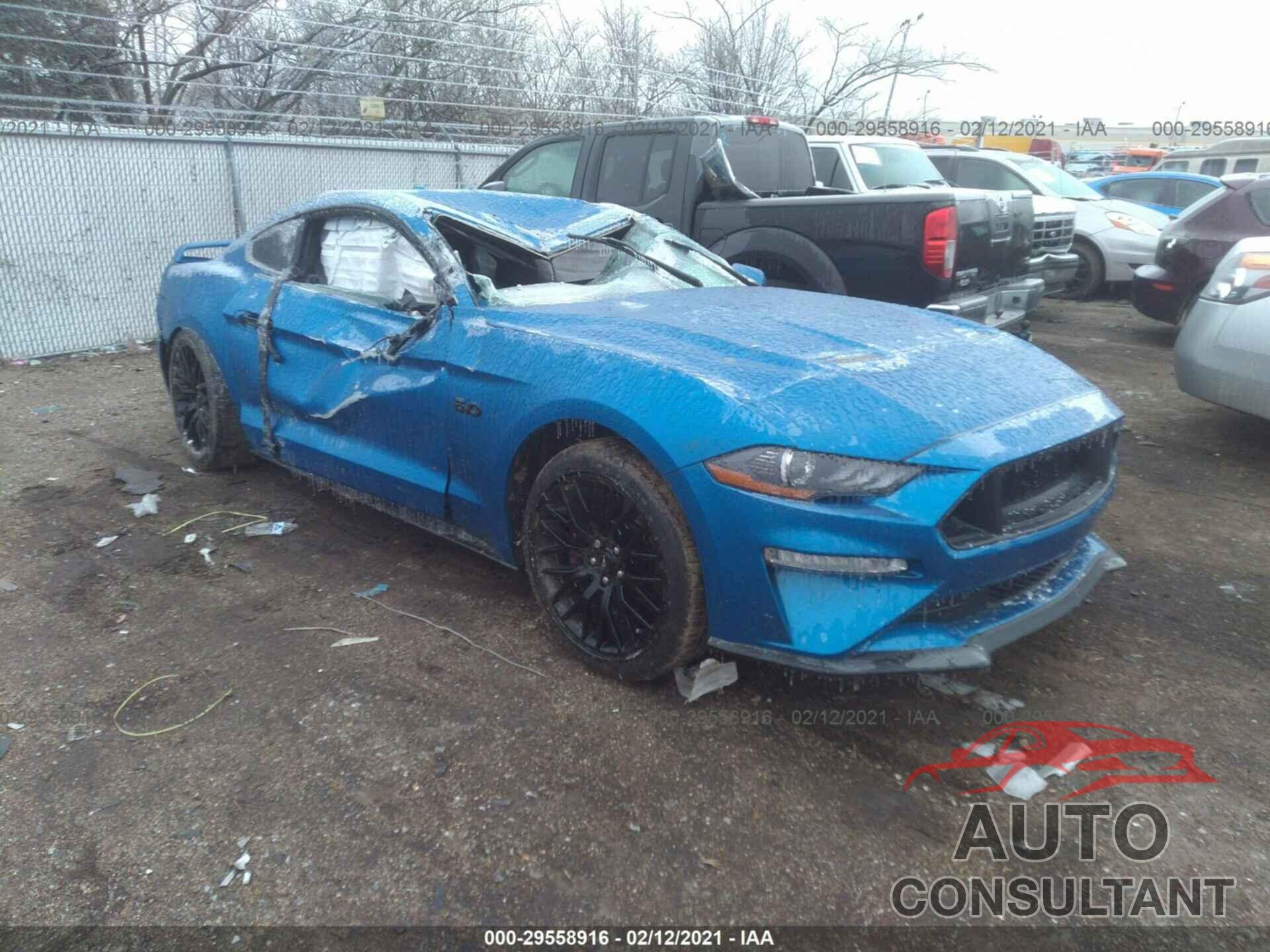 FORD MUSTANG 2019 - 1FA6P8CF4K5152444