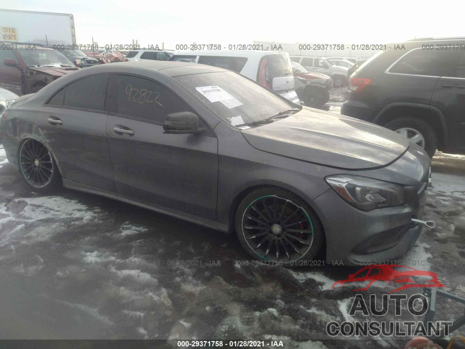 MERCEDES-BENZ CLA 2017 - WDDSJ4GB0HN445122