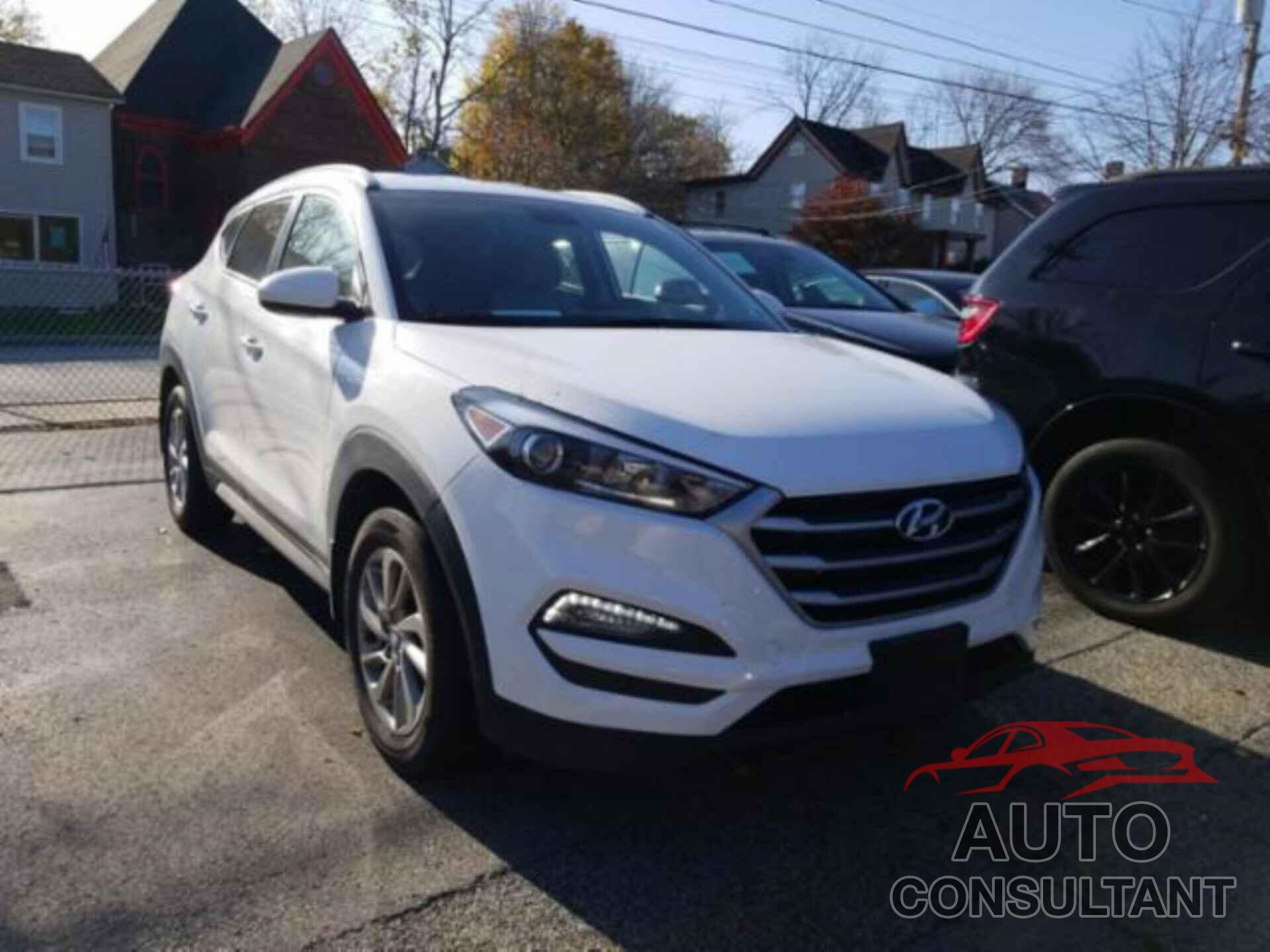 HYUNDAI TUCSON 2017 - KM8J3CA40HU511478