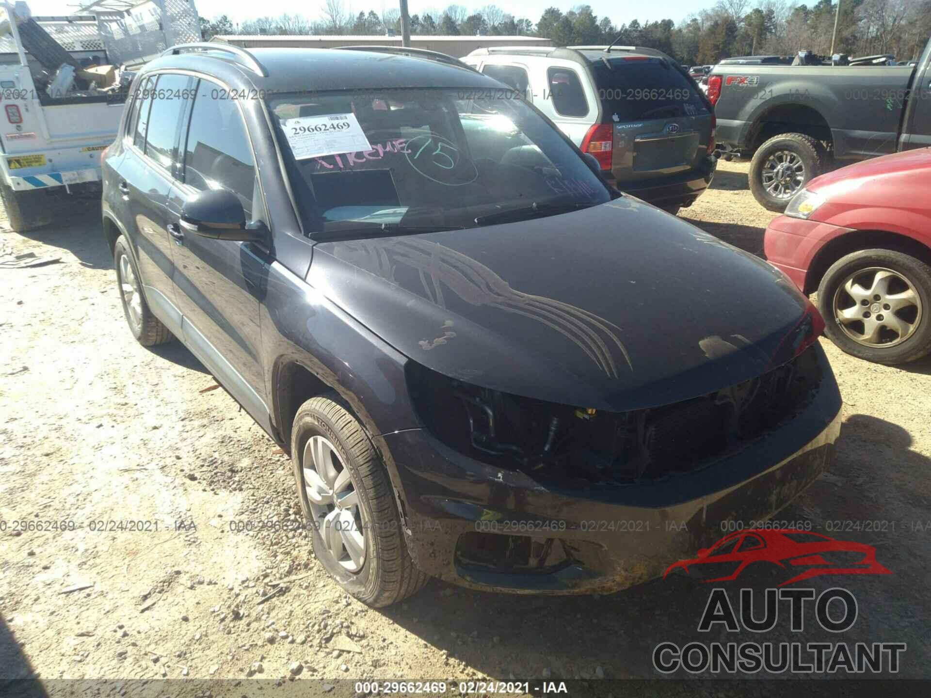 VOLKSWAGEN TIGUAN 2016 - WVGAV7AX8GW568588