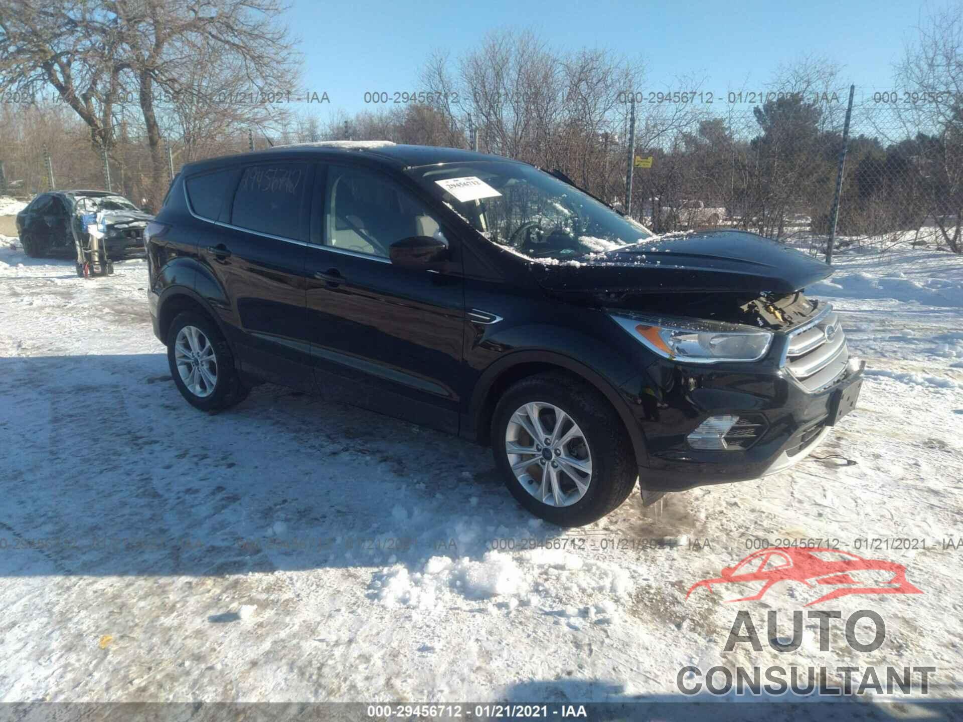 FORD ESCAPE 2017 - 1FMCU9GD4HUC74509