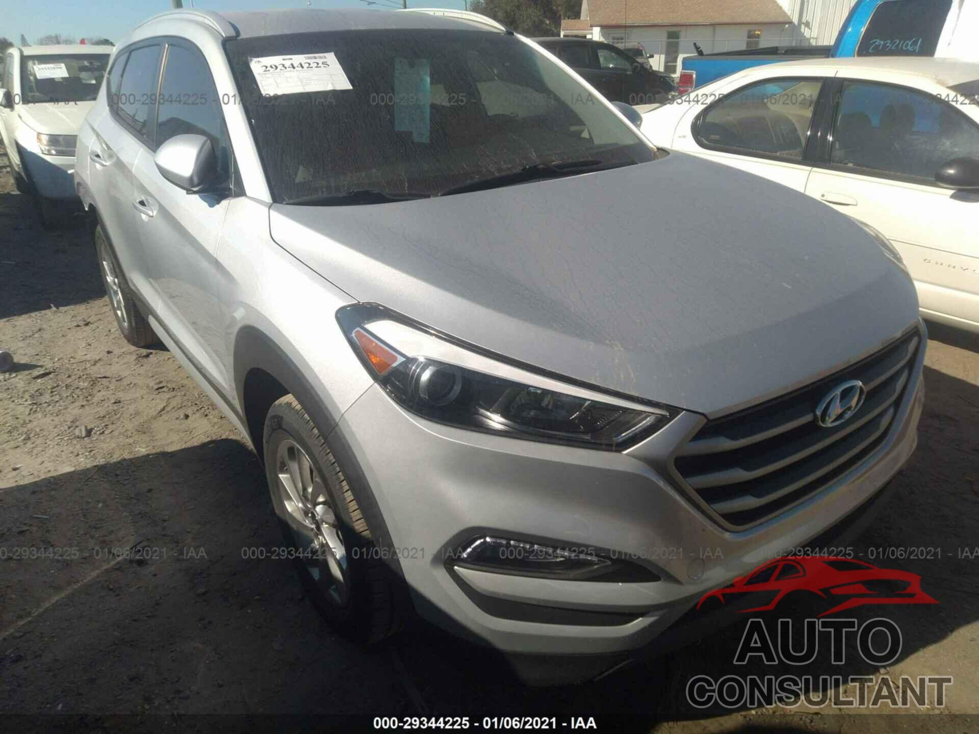 HYUNDAI TUCSON 2018 - KM8J33A44JU706215