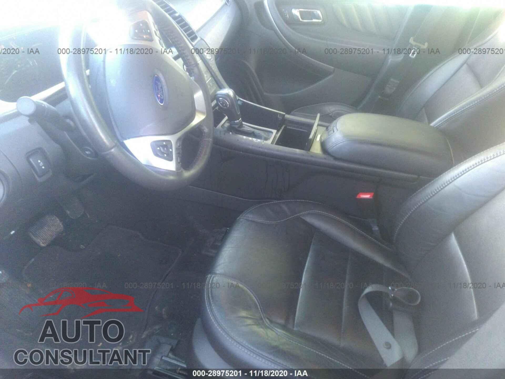 FORD TAURUS 2017 - 1FAHP2E88HG113003