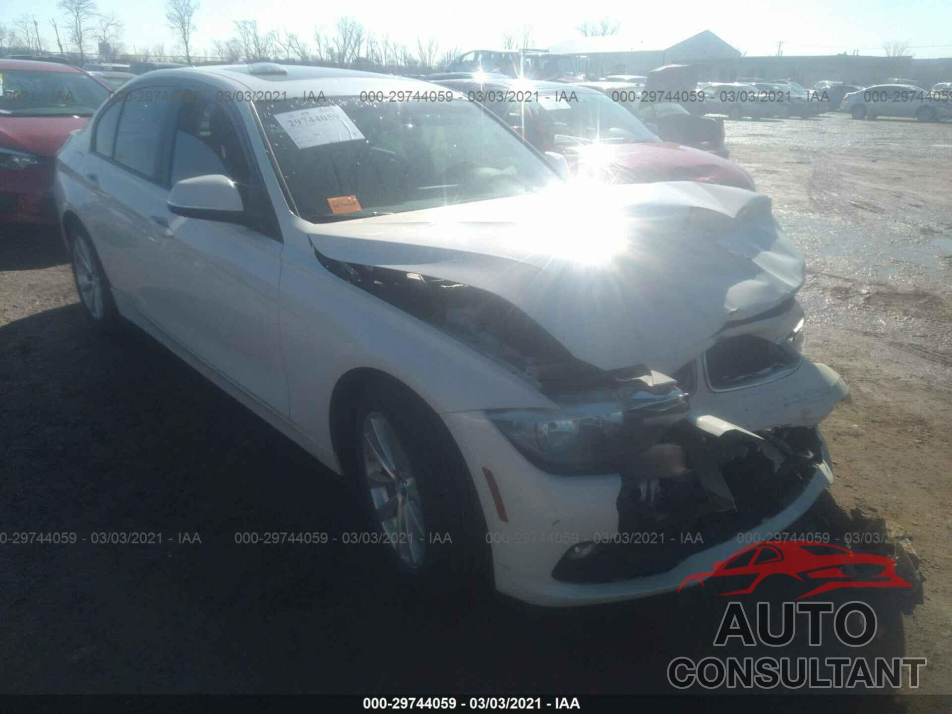 BMW 3 SERIES 2016 - WBA8E5G57GNU19430