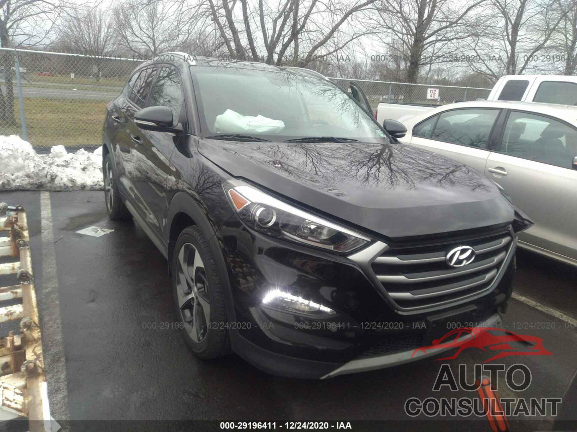 HYUNDAI TUCSON 2017 - KM8J3CA20HU301302