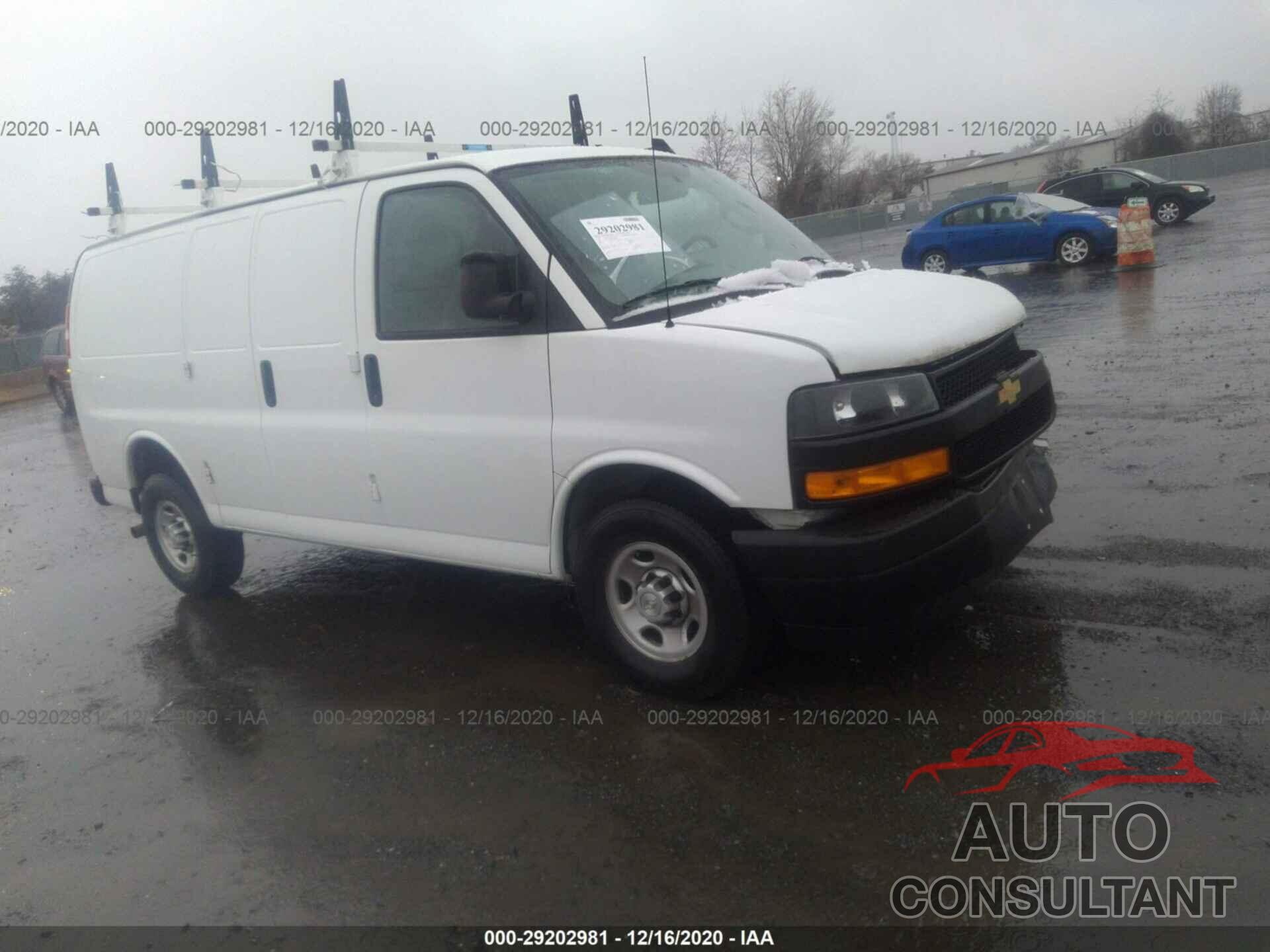 CHEVROLET EXPRESS CARGO VAN 2019 - 1GCWGAFG0K1246446