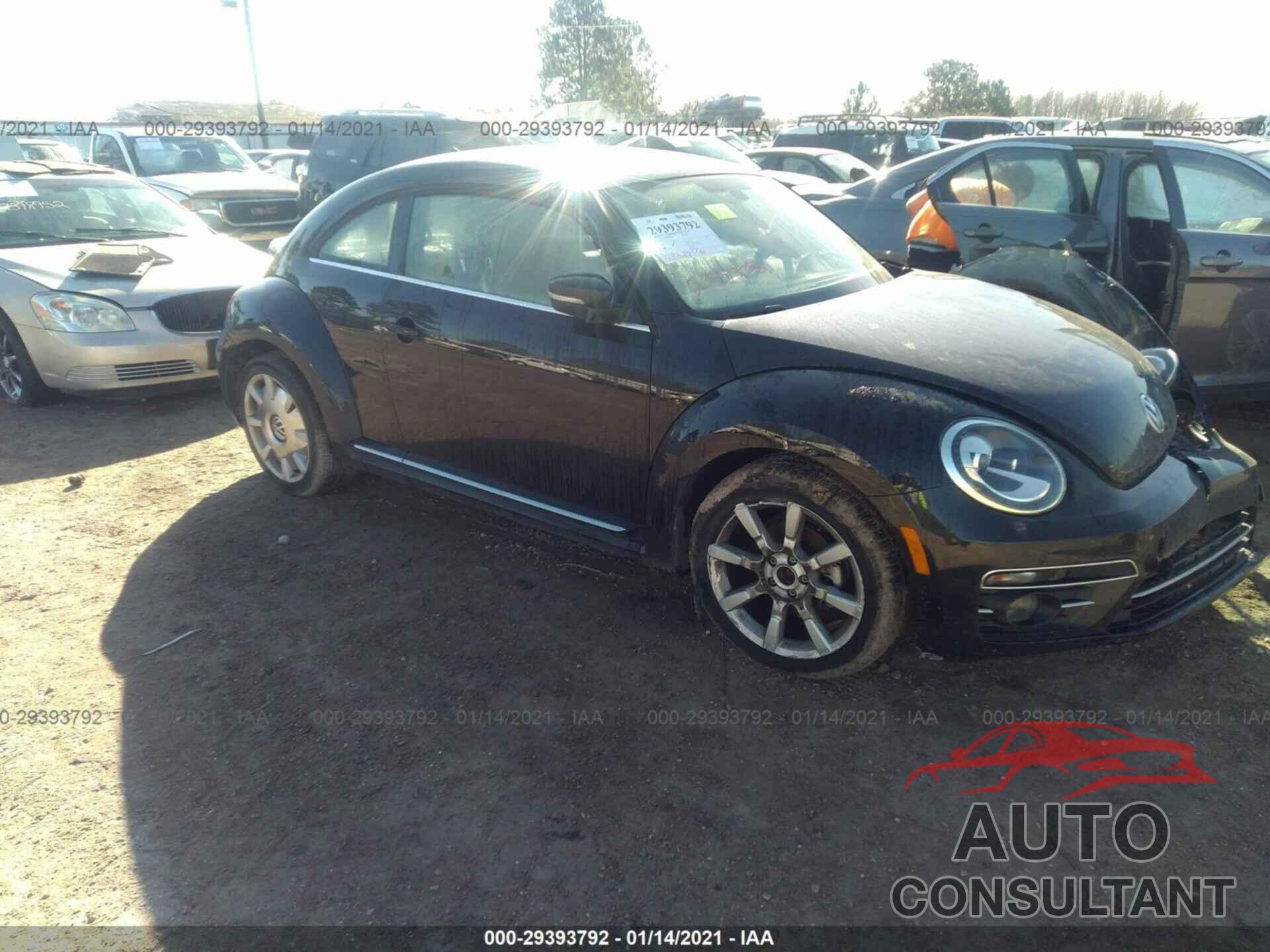 VOLKSWAGEN BEETLE 2018 - 3VWJD7AT3JM700195