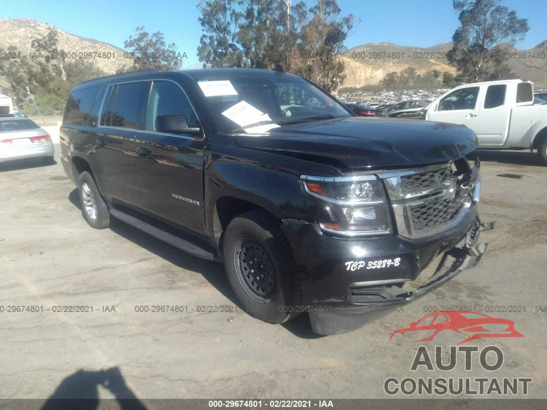 CHEVROLET SUBURBAN 2017 - 1GNSCHKC4HR153937