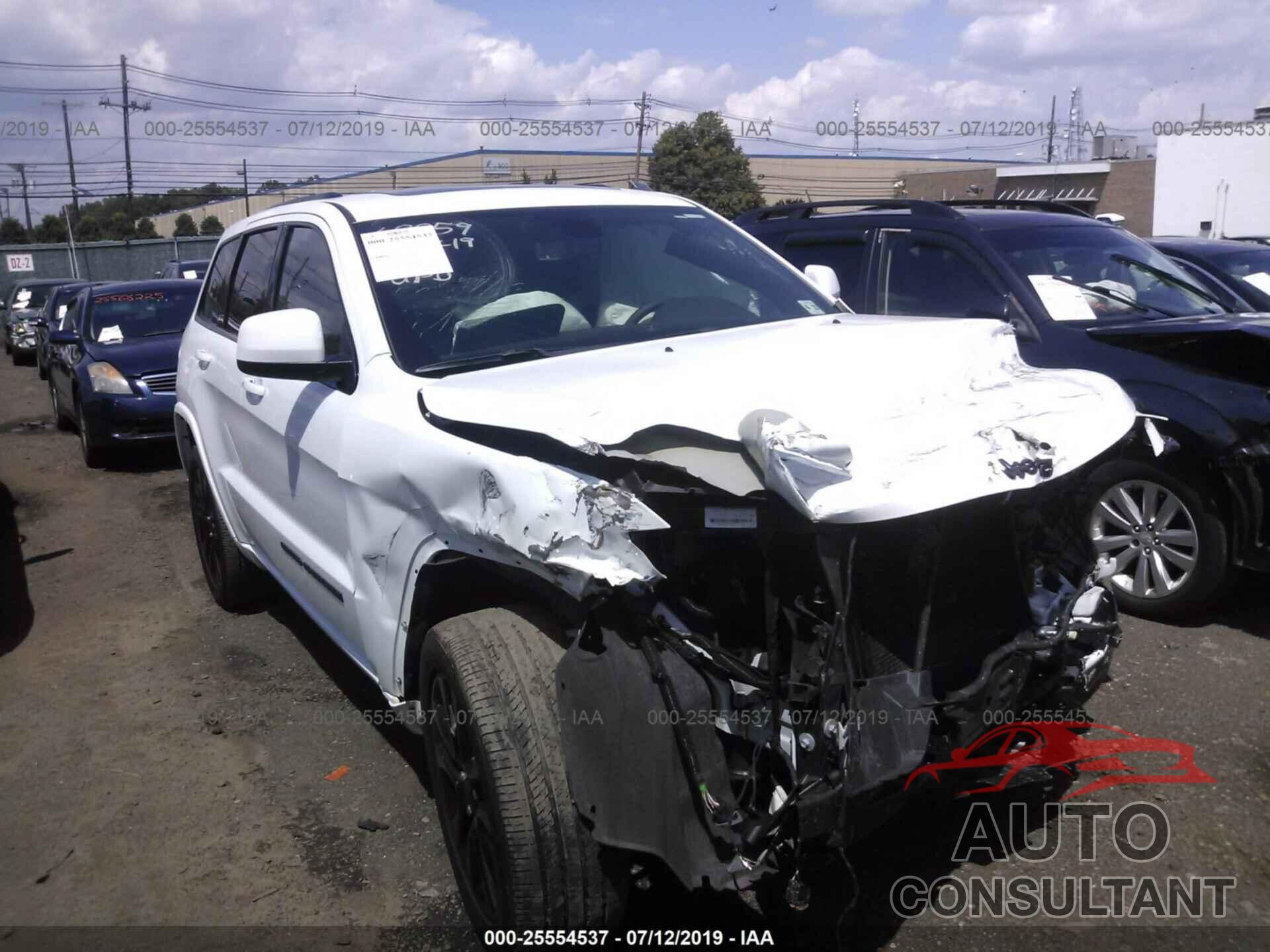 JEEP GRAND CHEROKEE 2018 - 1C4RJFAG4JC358334