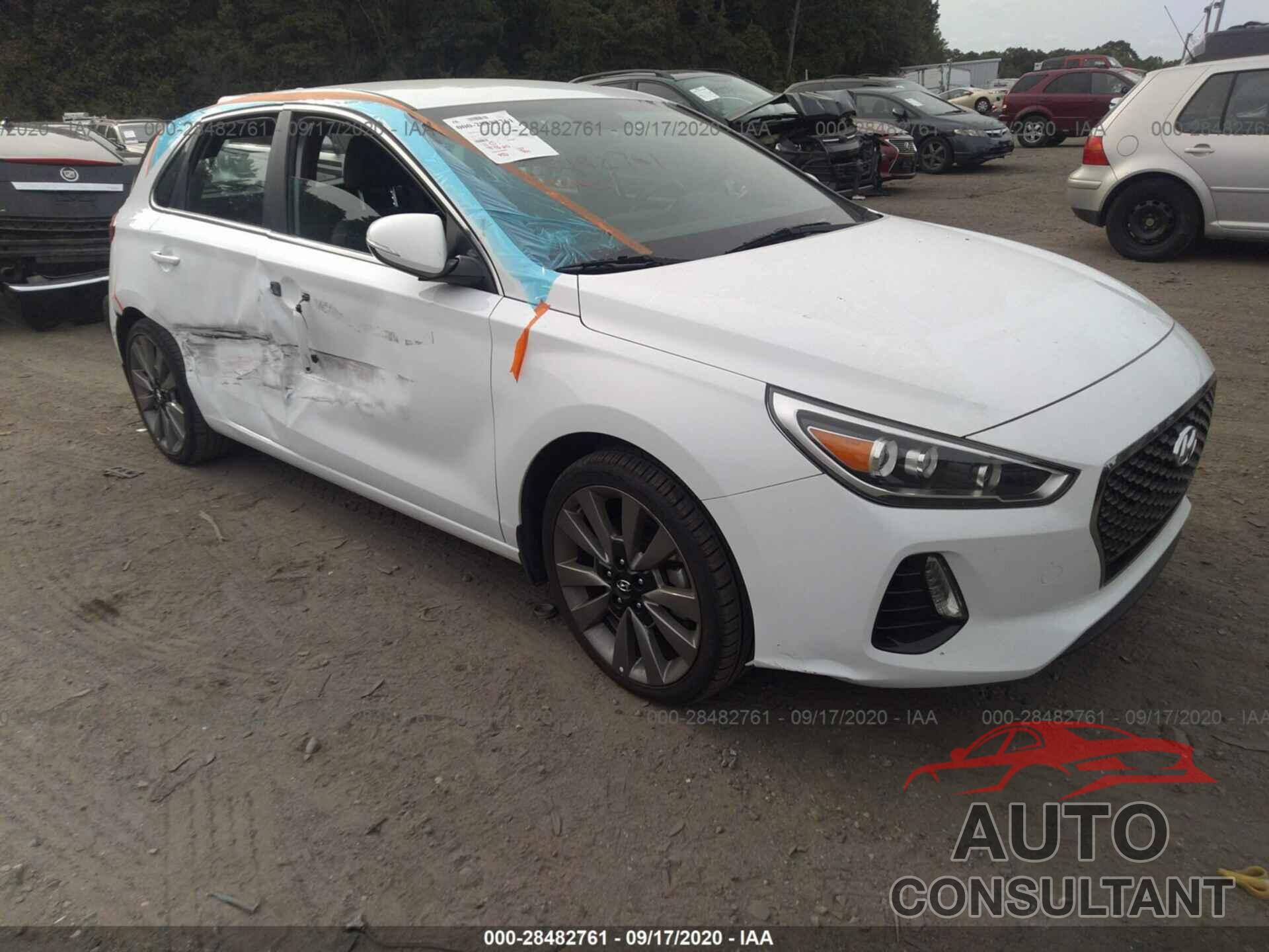 HYUNDAI ELANTRA GT 2018 - KMHH55LC2JU076431