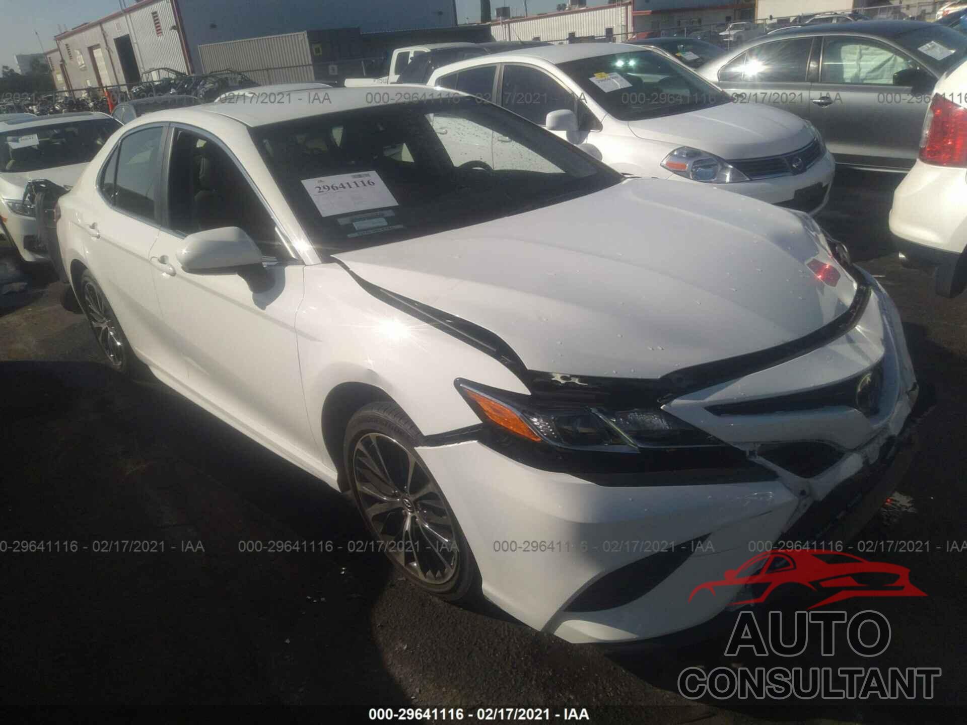TOYOTA CAMRY 2018 - JTNB11HKXJ3004277