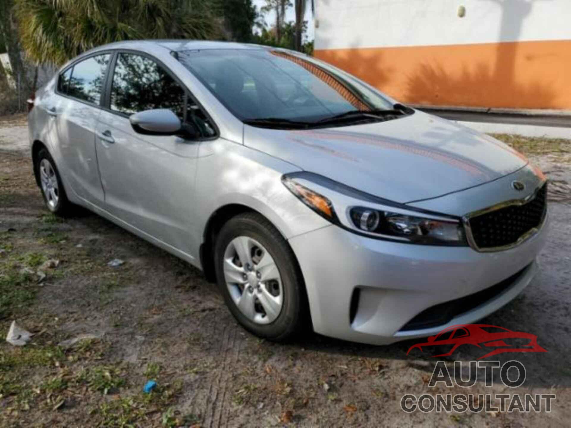 KIA FORTE 2018 - 3KPFK4A76JE188524