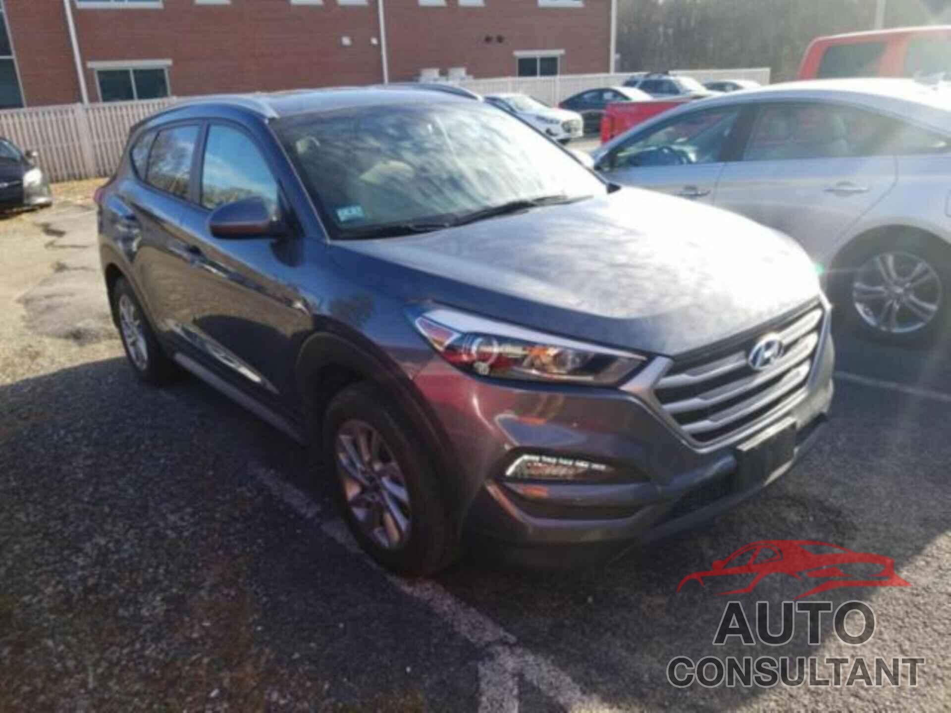 HYUNDAI TUCSON 2018 - KM8J3CA49JU624710
