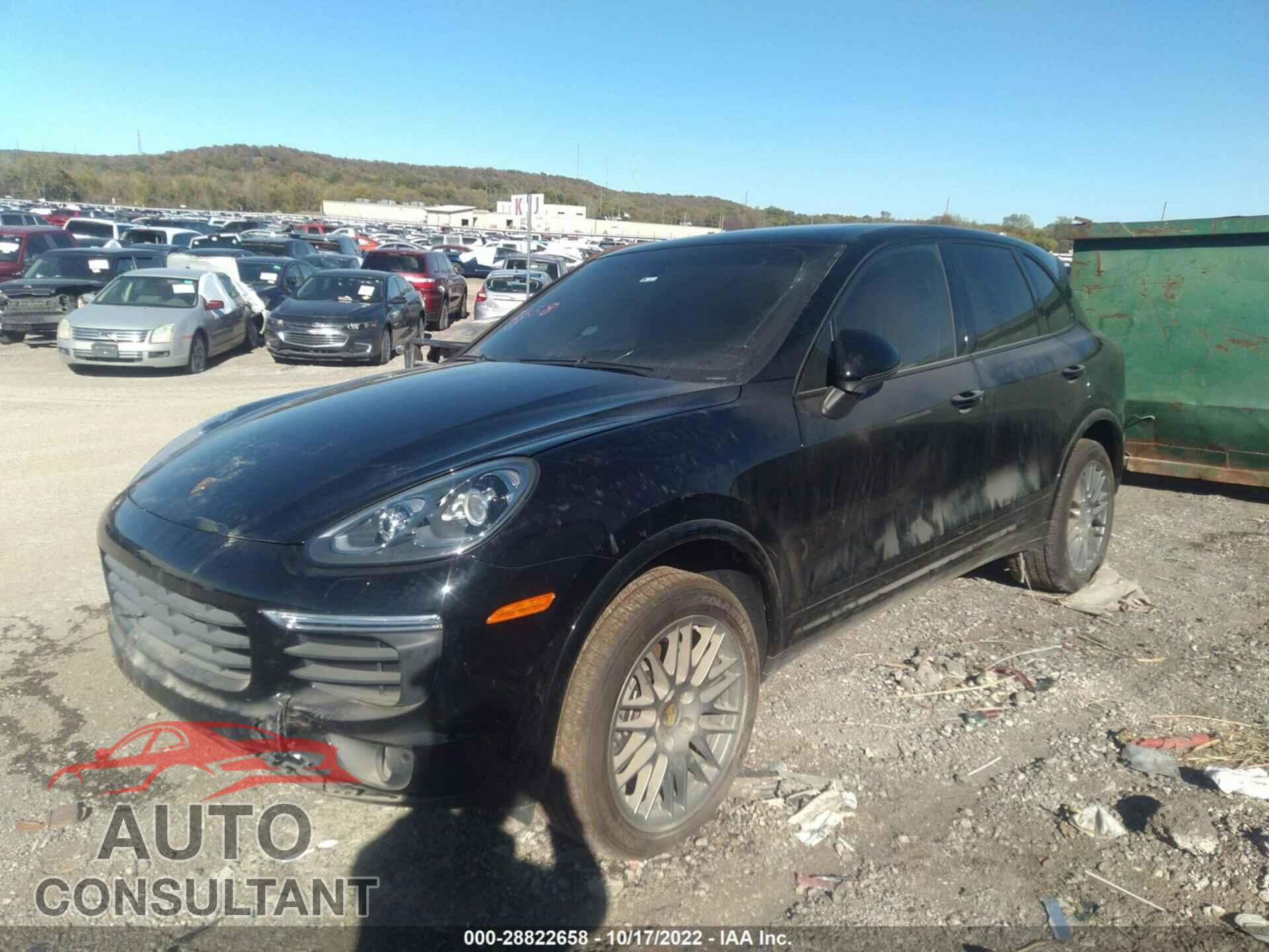 PORSCHE CAYENNE 2017 - WP1AA2A29HKA85612