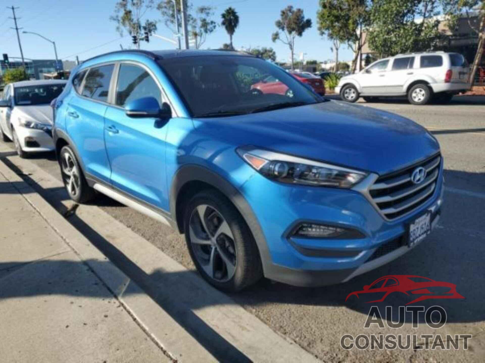 HYUNDAI TUCSON 2017 - KM8J33A23HU562620