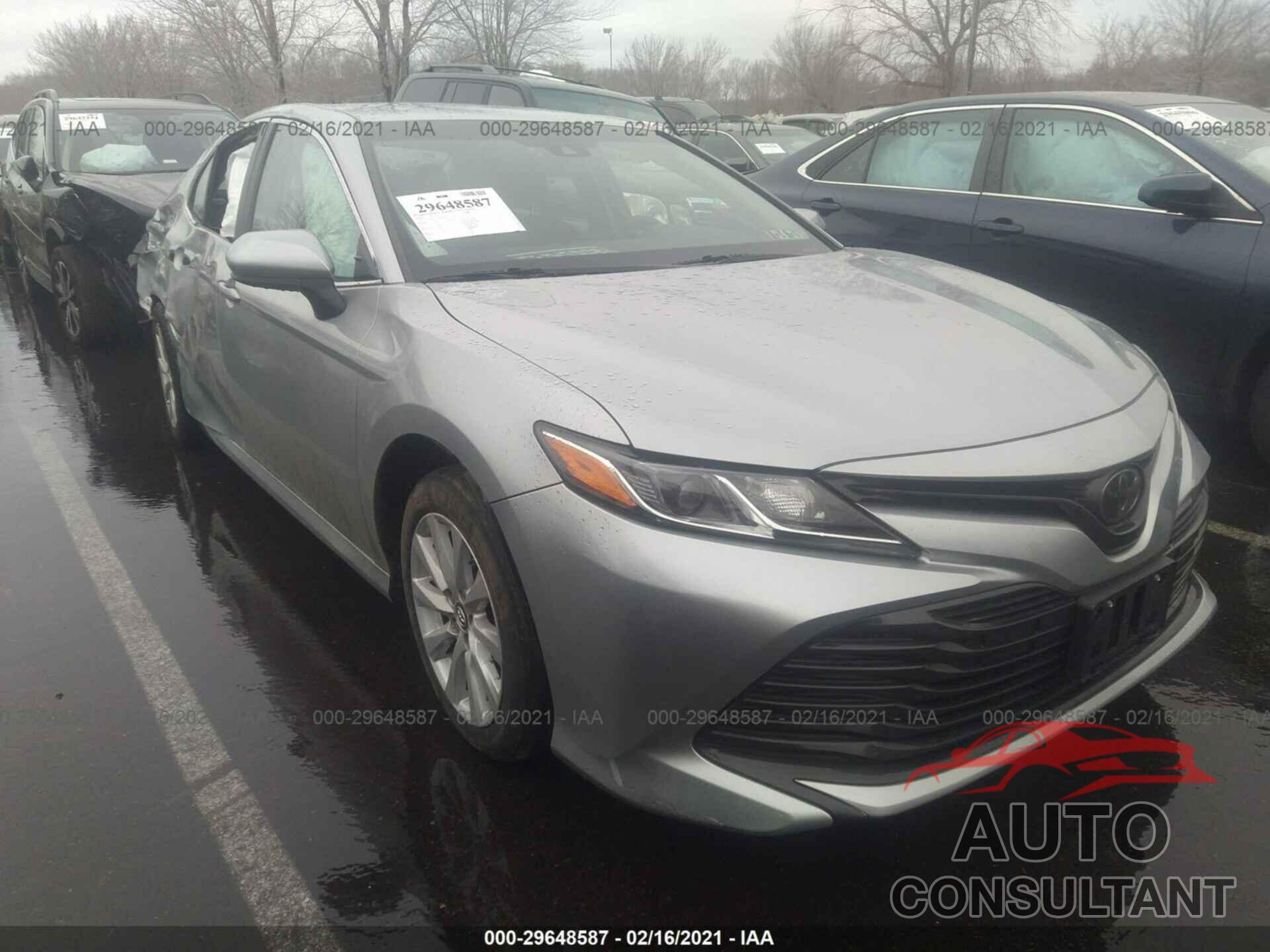 TOYOTA CAMRY 2018 - 4T1B11HK5JU592650