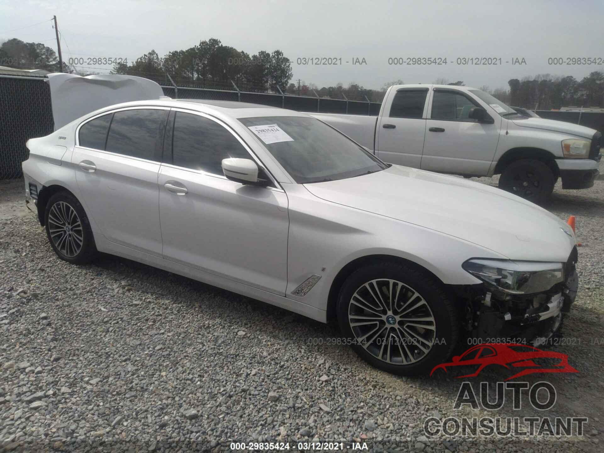 BMW 5 SERIES 2019 - WBAJA9C54KB393874