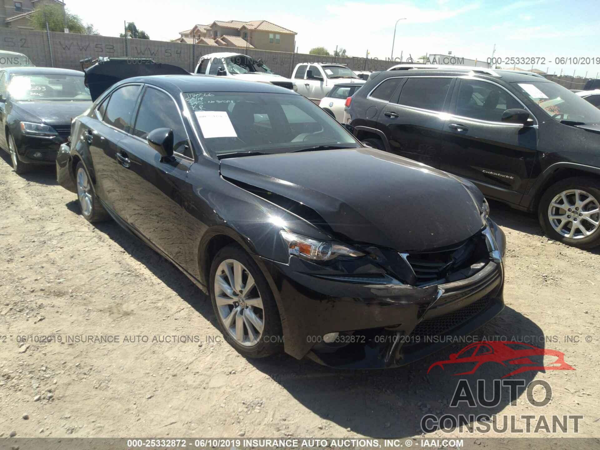 LEXUS IS 2014 - JTHBF1D24E5024402