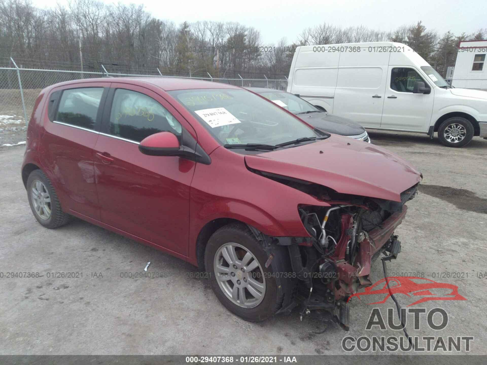 CHEVROLET SONIC 2016 - 1G1JC6SG6G4103122