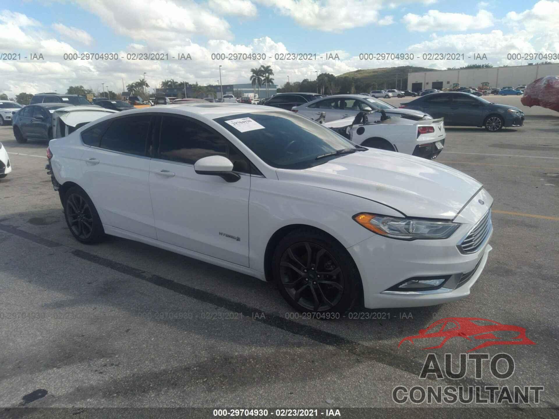 FORD FUSION HYBRID 2018 - 3FA6P0LU8JR155617