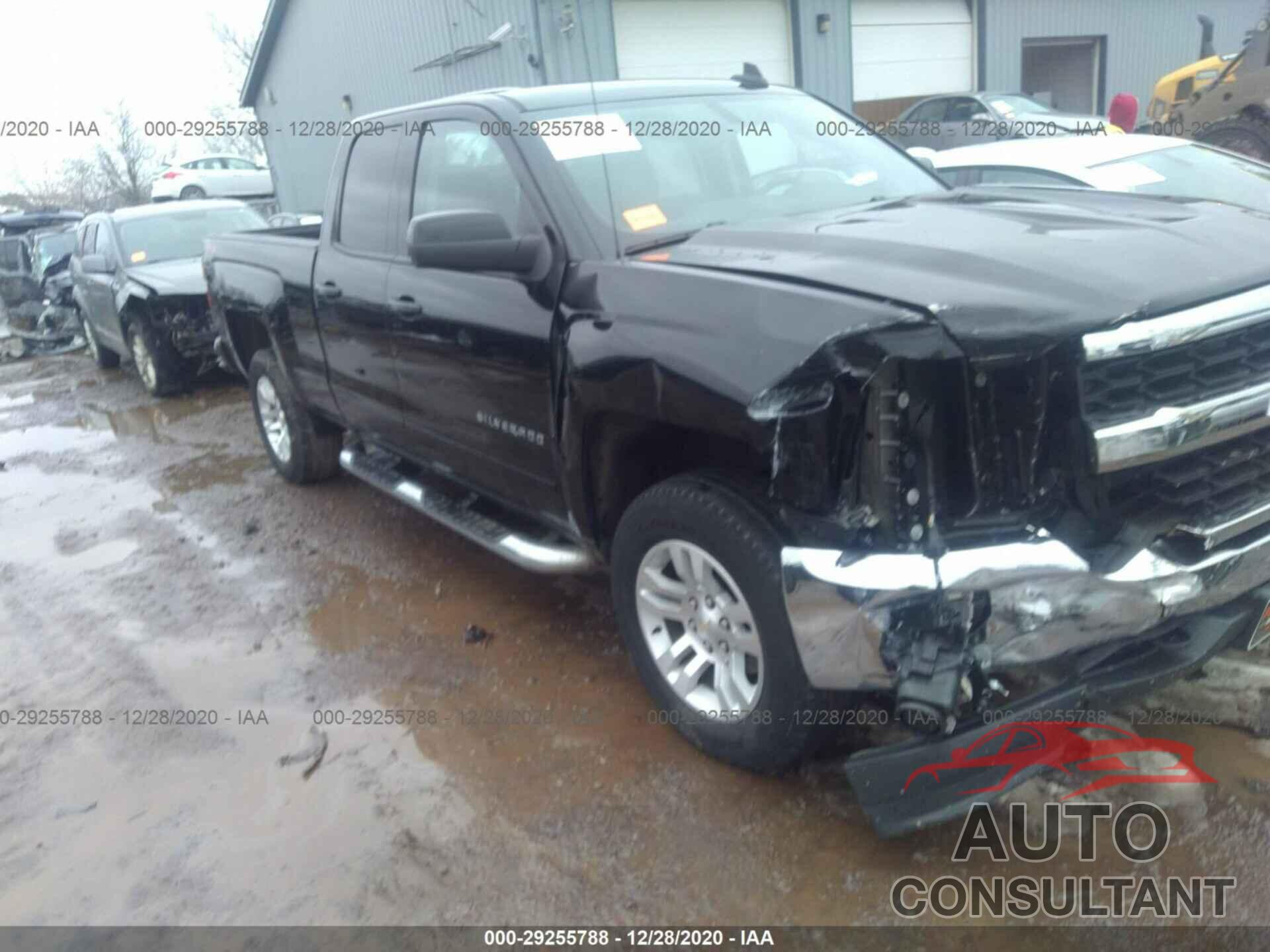CHEVROLET SILVERADO 1500 2018 - 1GCVKREH7JZ210546