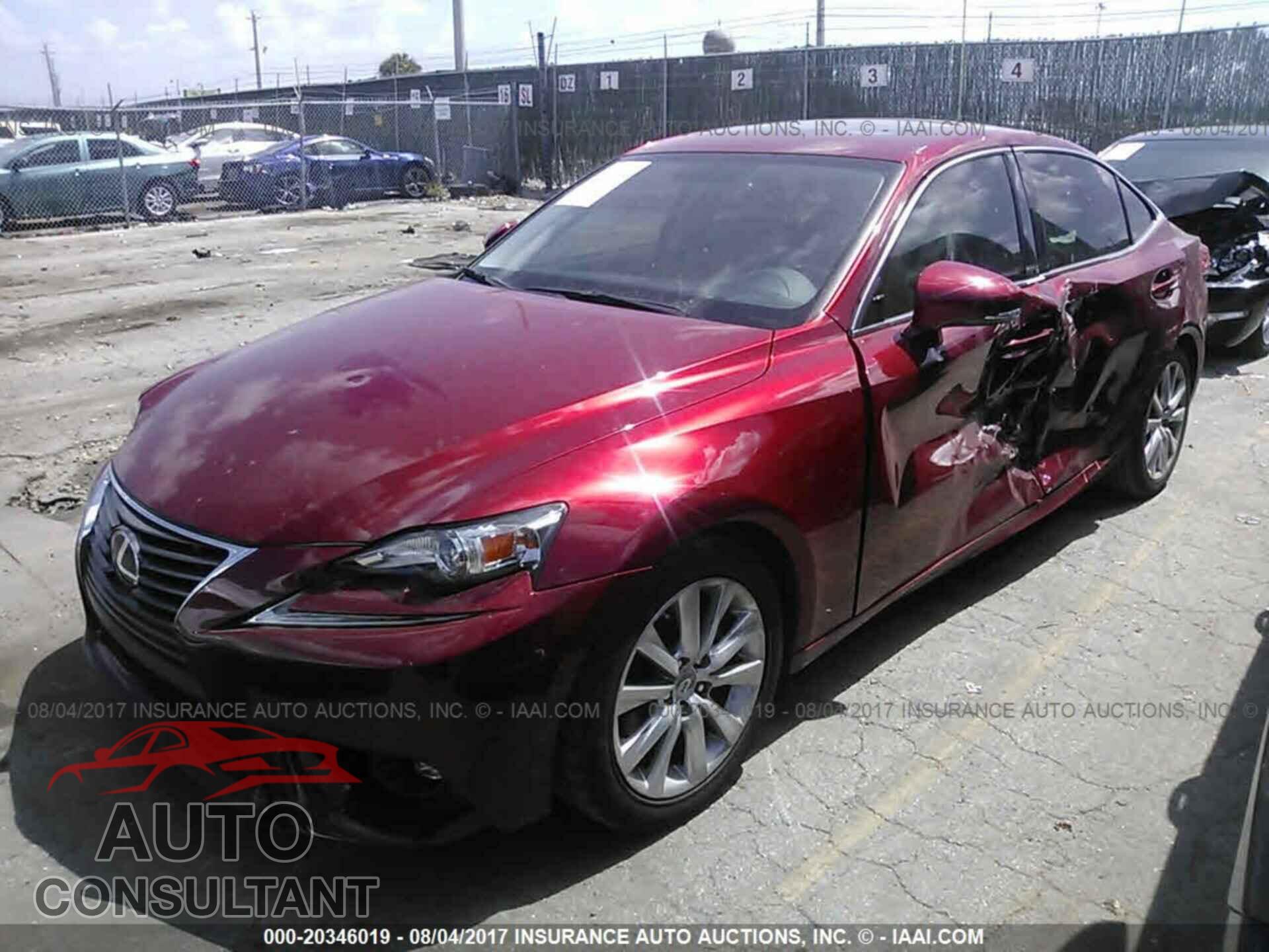 Lexus Is 2015 - JTHBF1D28F5057629