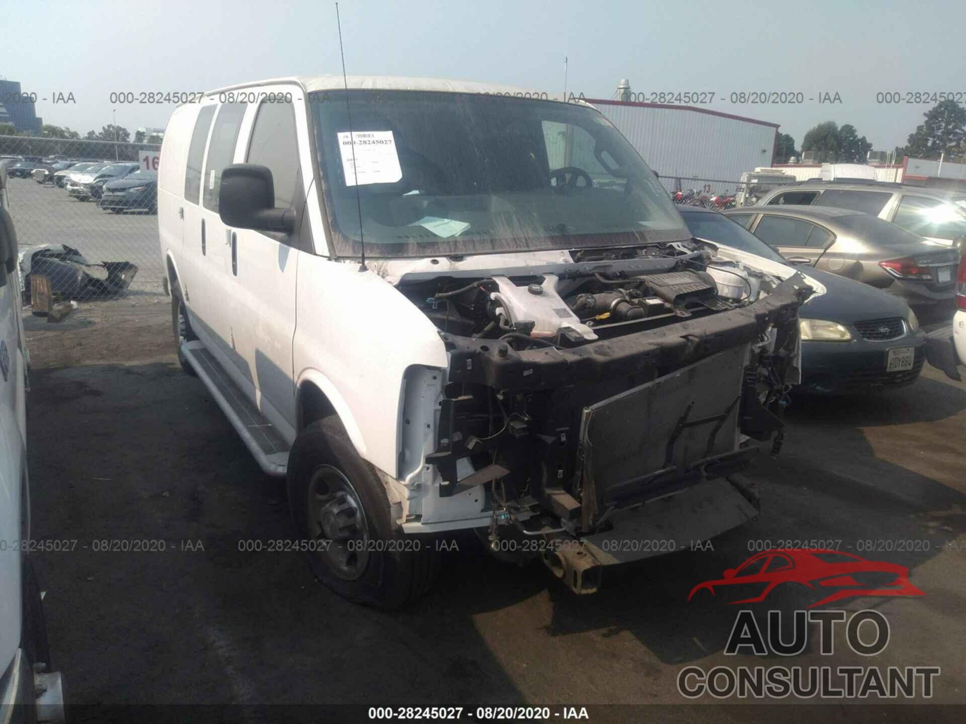 CHEVROLET EXPRESS CARGO VAN 2018 - 1GCWGAFG5J1905233