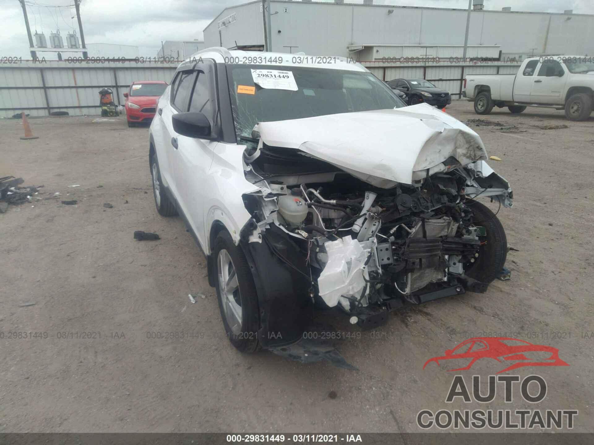 NISSAN KICKS 2019 - 3N1CP5CU4KL568961