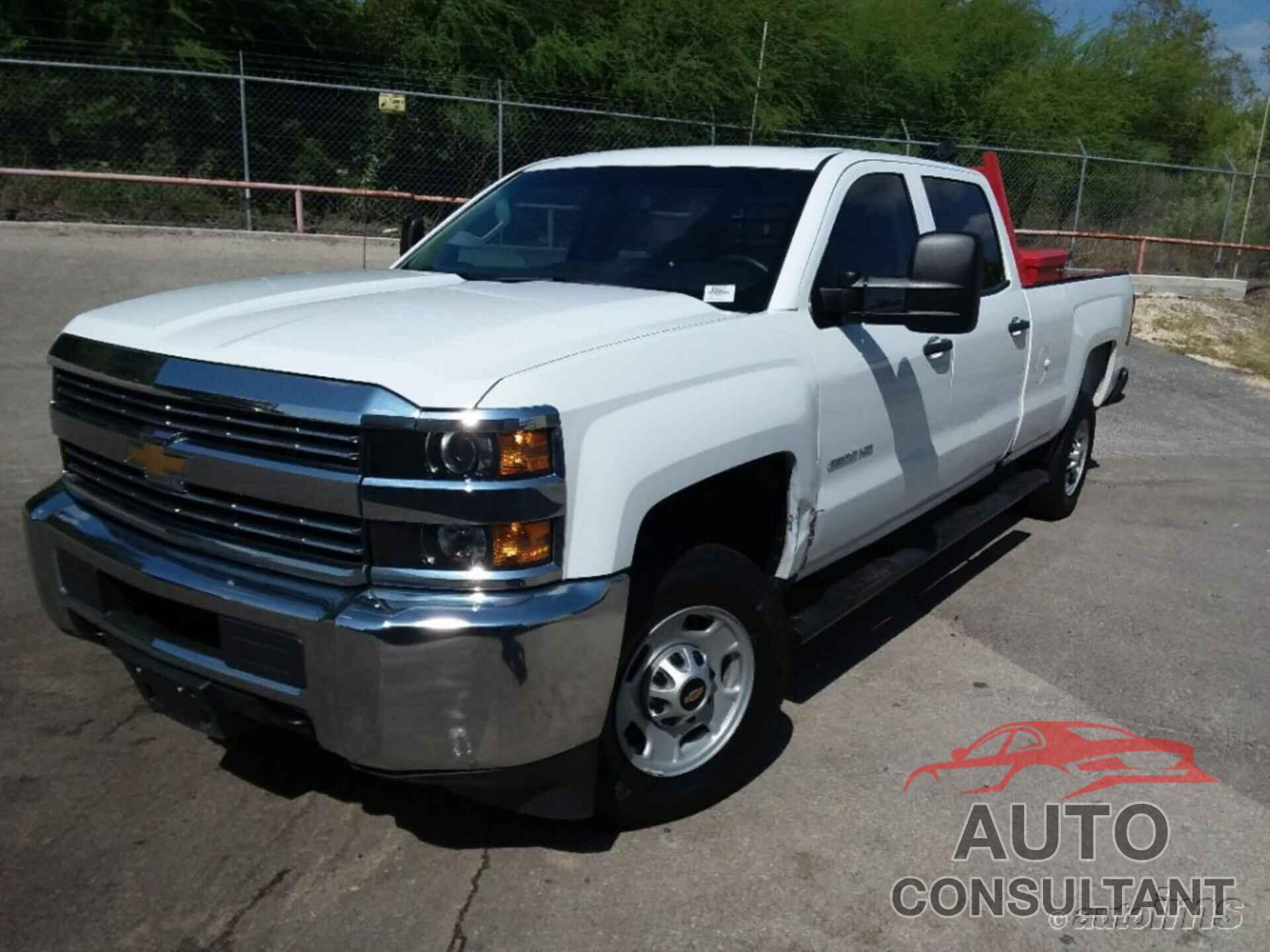 CHEVROLET SILVERADO 2500HD 2018 - 1GC1CUEG9JF249677