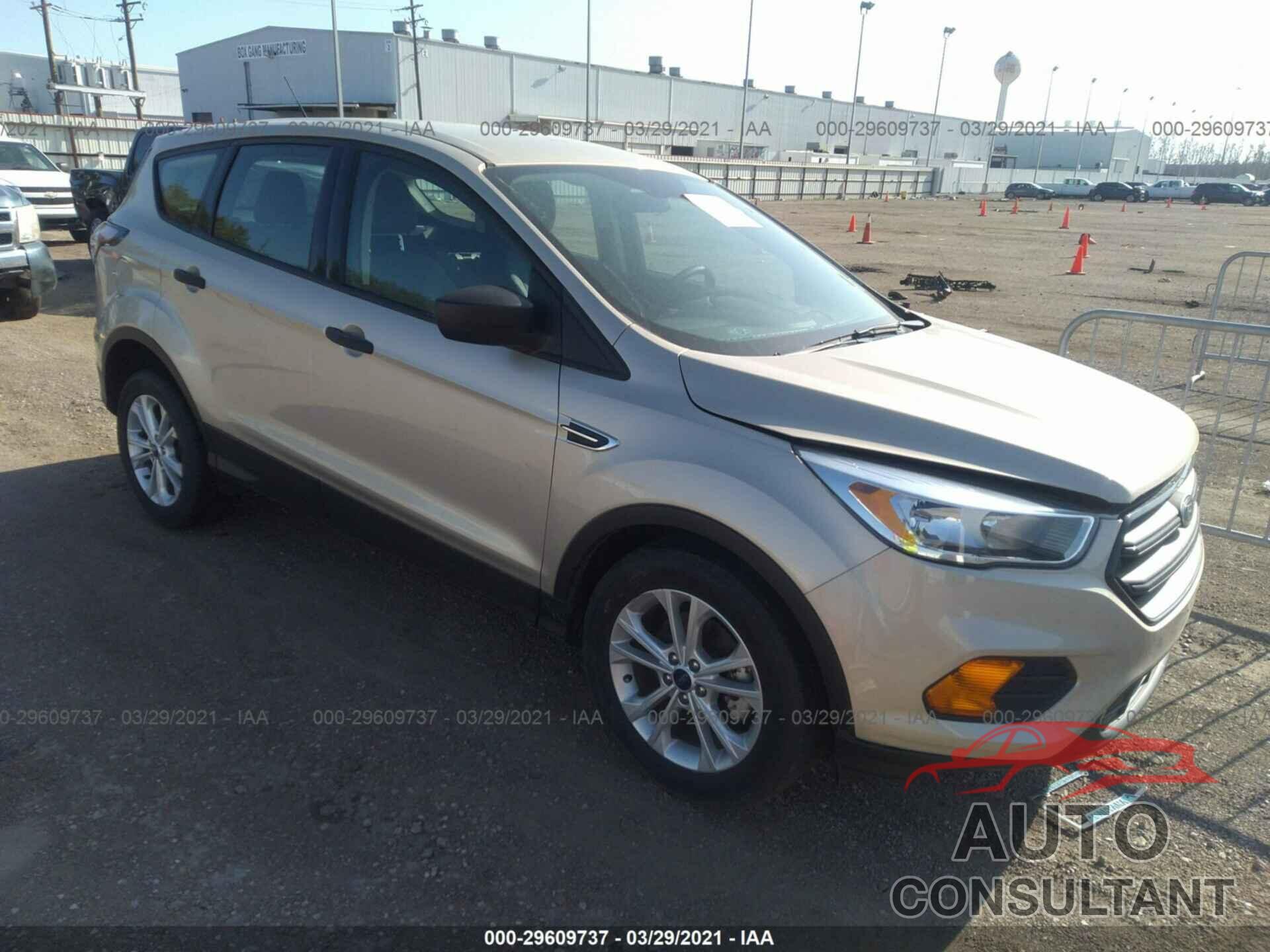 FORD ESCAPE 2017 - 1FMCU0F76HUB36400