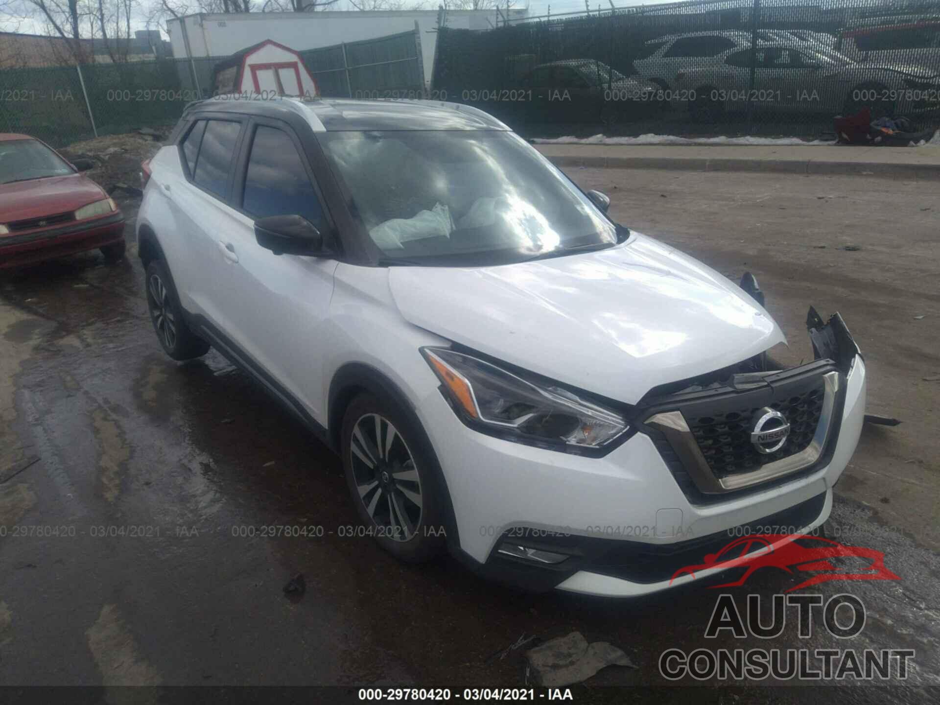 NISSAN KICKS 2019 - 3N1CP5CUXKL549511
