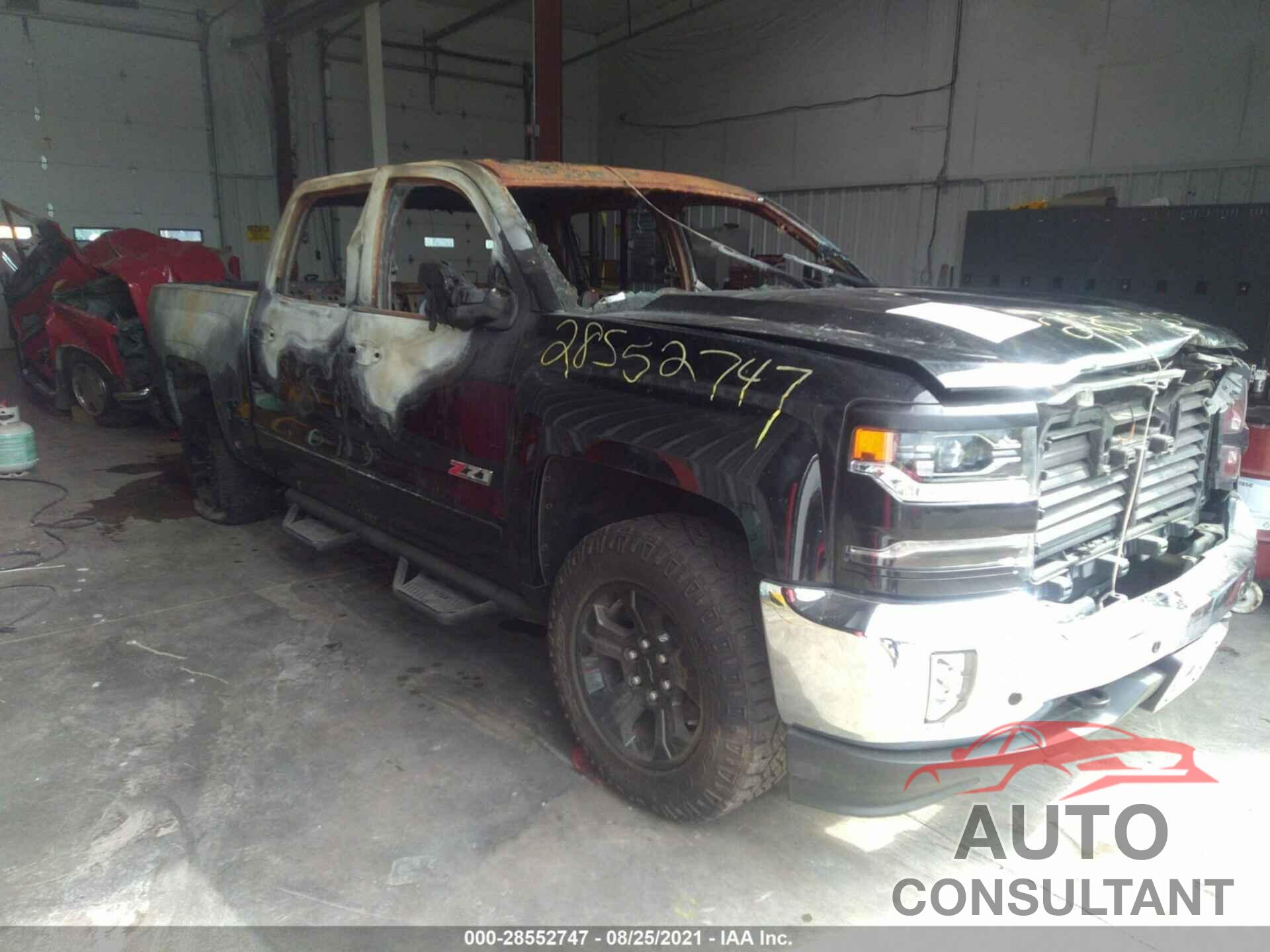 CHEVROLET SILVERADO 1500 2018 - 3GCUKSEJ7JG102403