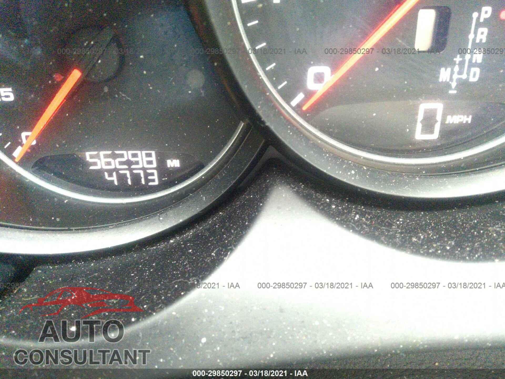 PORSCHE CAYENNE 2017 - WP1AA2A27HKA80196