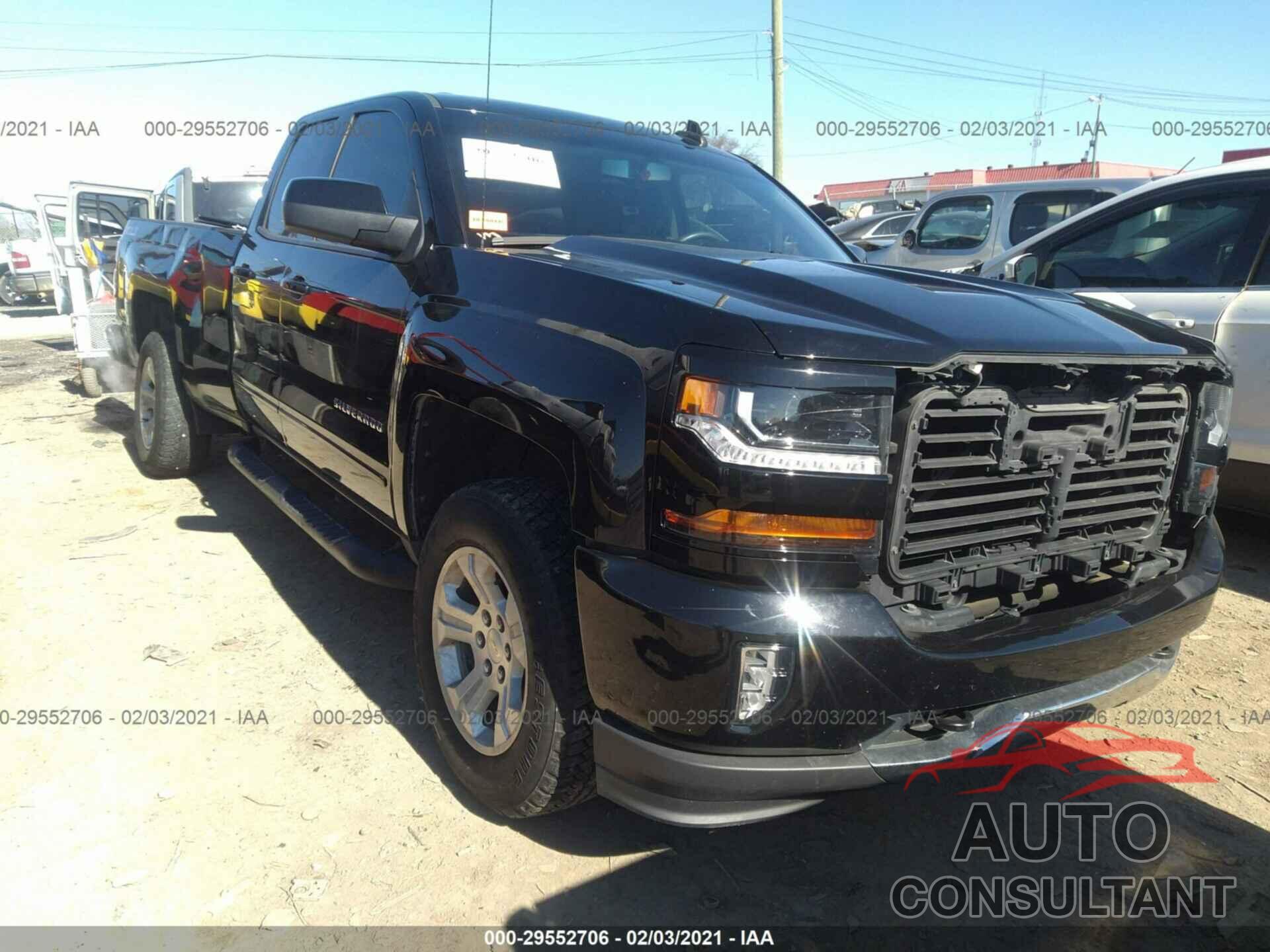 CHEVROLET SILVERADO 1500 2017 - 1GCVKREC5HZ168957
