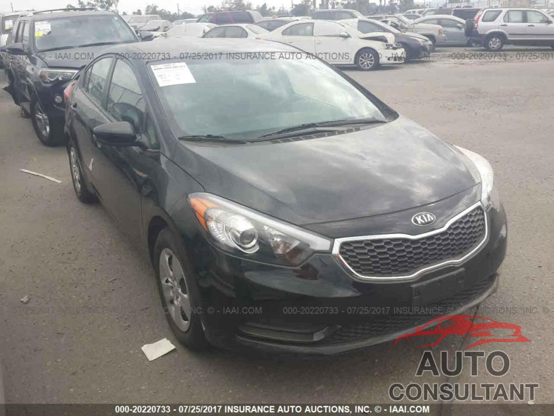 Kia Forte 2016 - KNAFK4A69G5611170