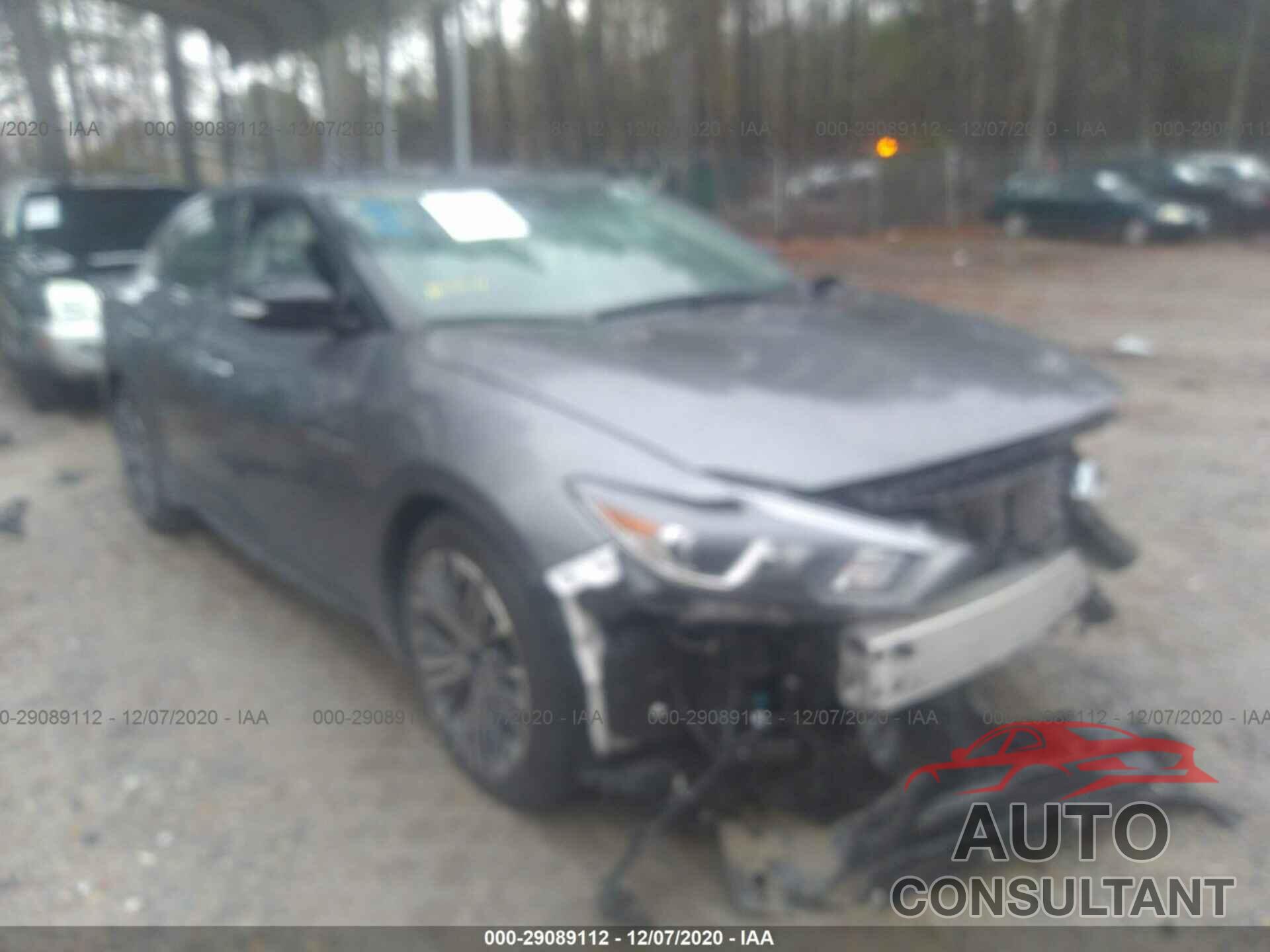 NISSAN MAXIMA 2018 - 1N4AA6AP7JC406721