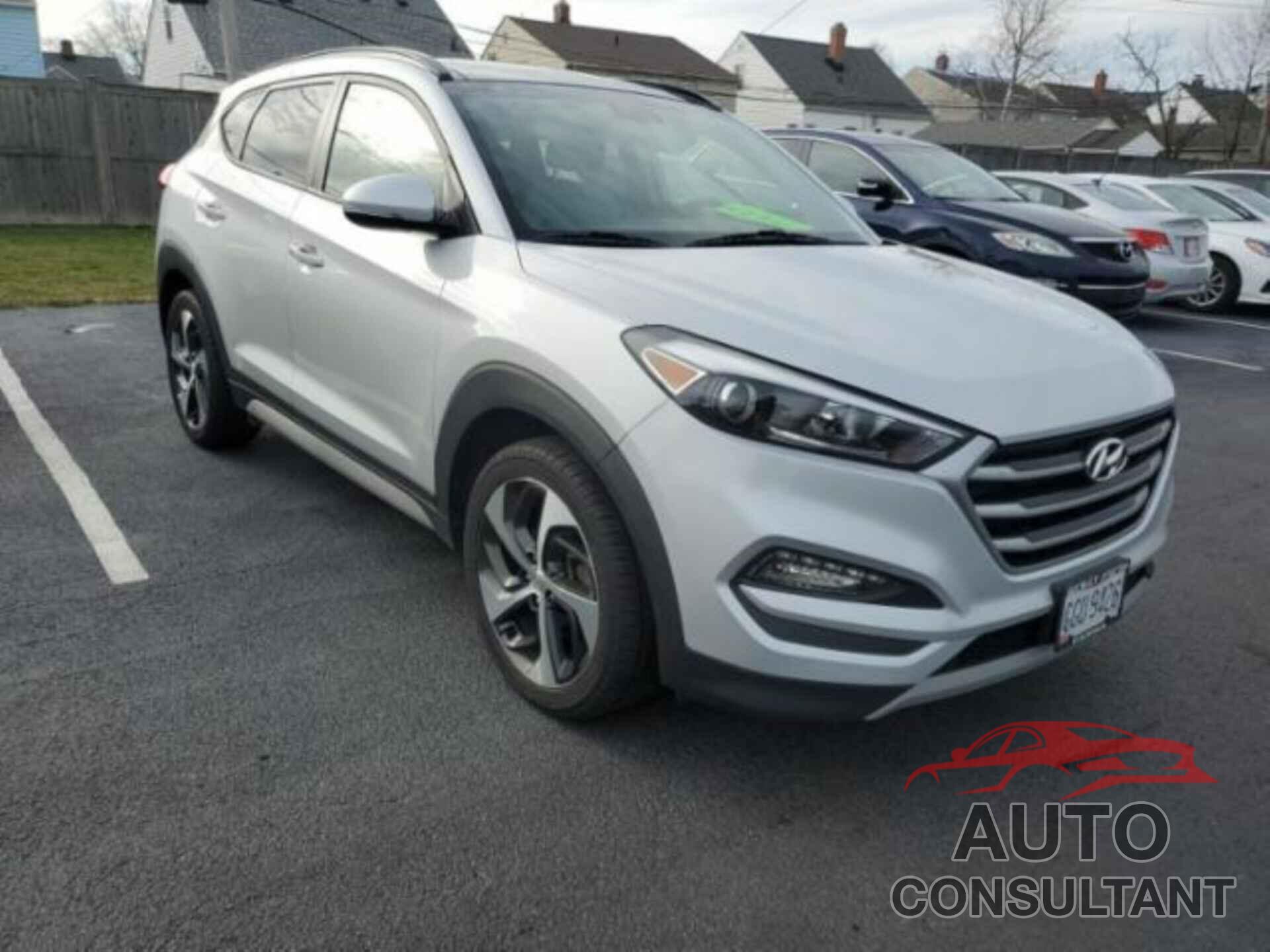 HYUNDAI TUCSON 2017 - KM8J3CA23HU578865