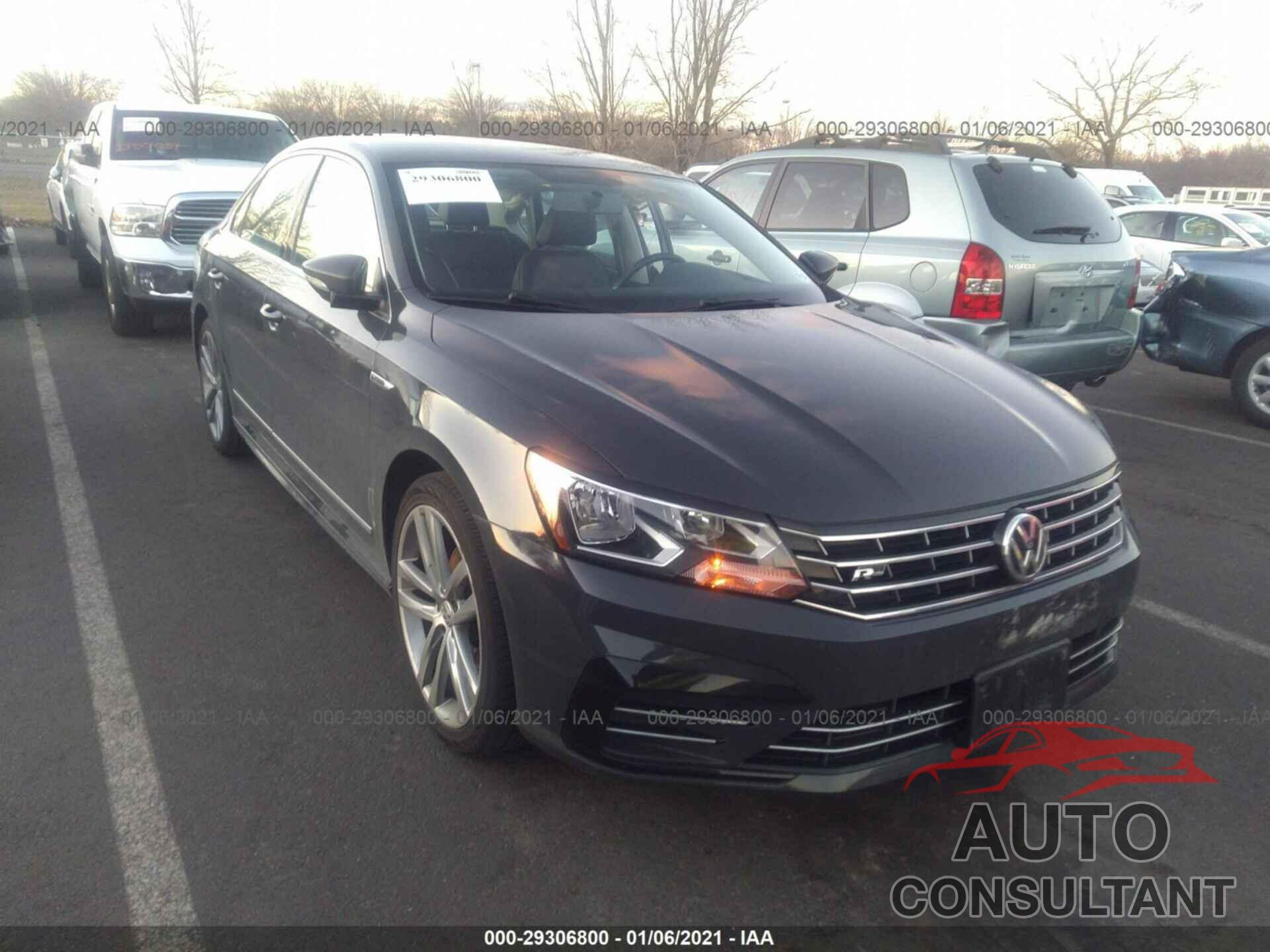 VOLKSWAGEN PASSAT 2017 - 1VWDT7A33HC078855