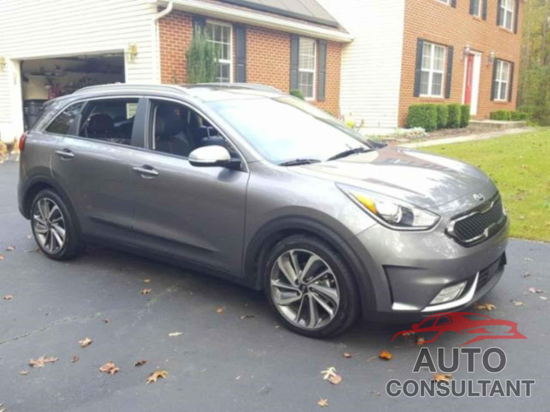 KIA NIRO 2018 - KNDCE3LC7J5121652