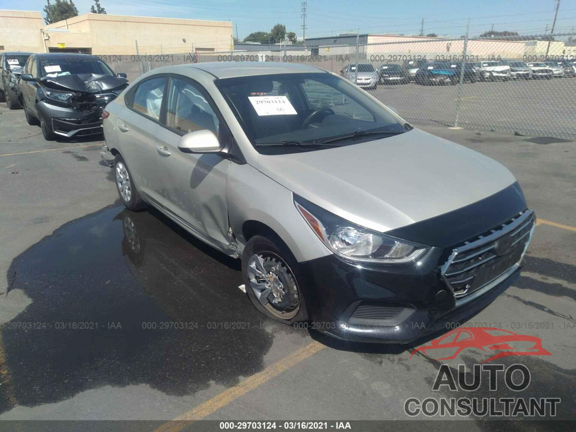 HYUNDAI ACCENT 2018 - 3KPC24A37JE035103