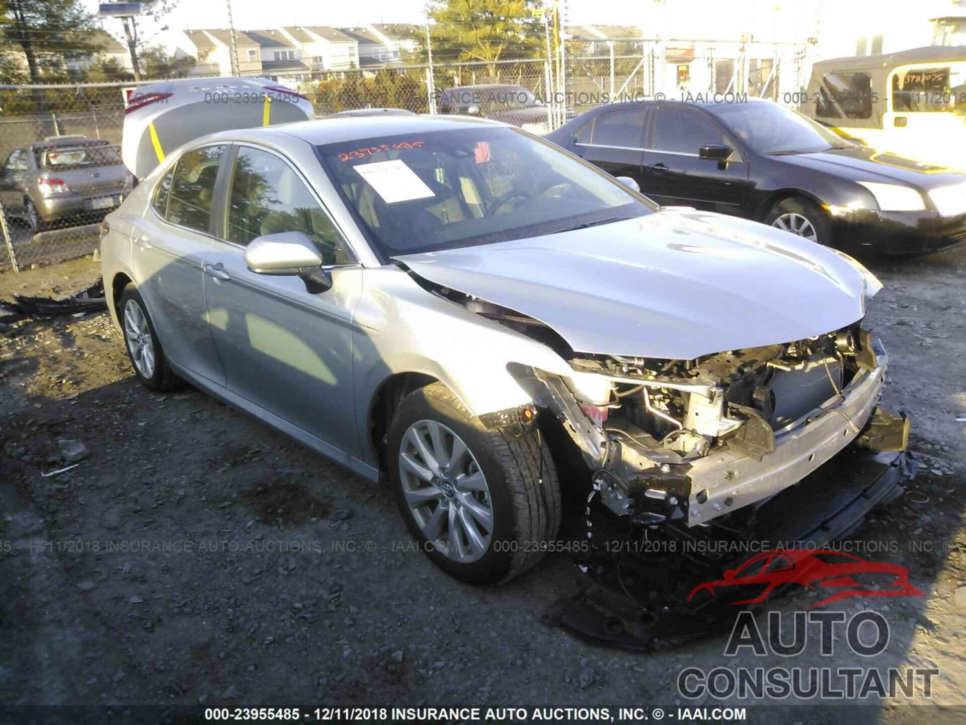 TOYOTA CAMRY 2018 - 4T1B11HKXJU031375