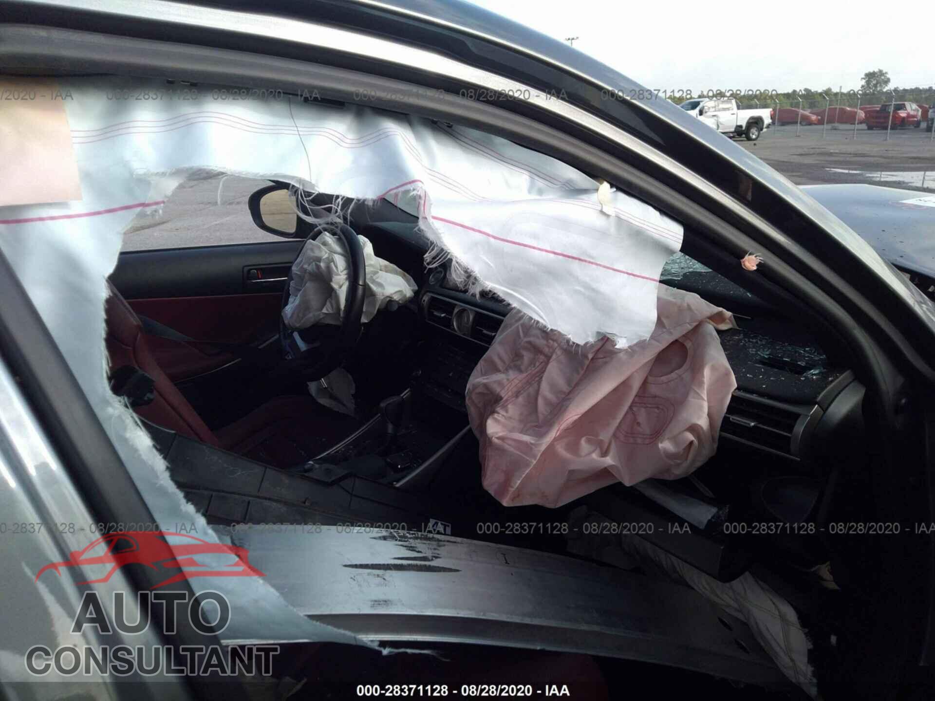LEXUS IS 2016 - JTHBA1D28G5038207
